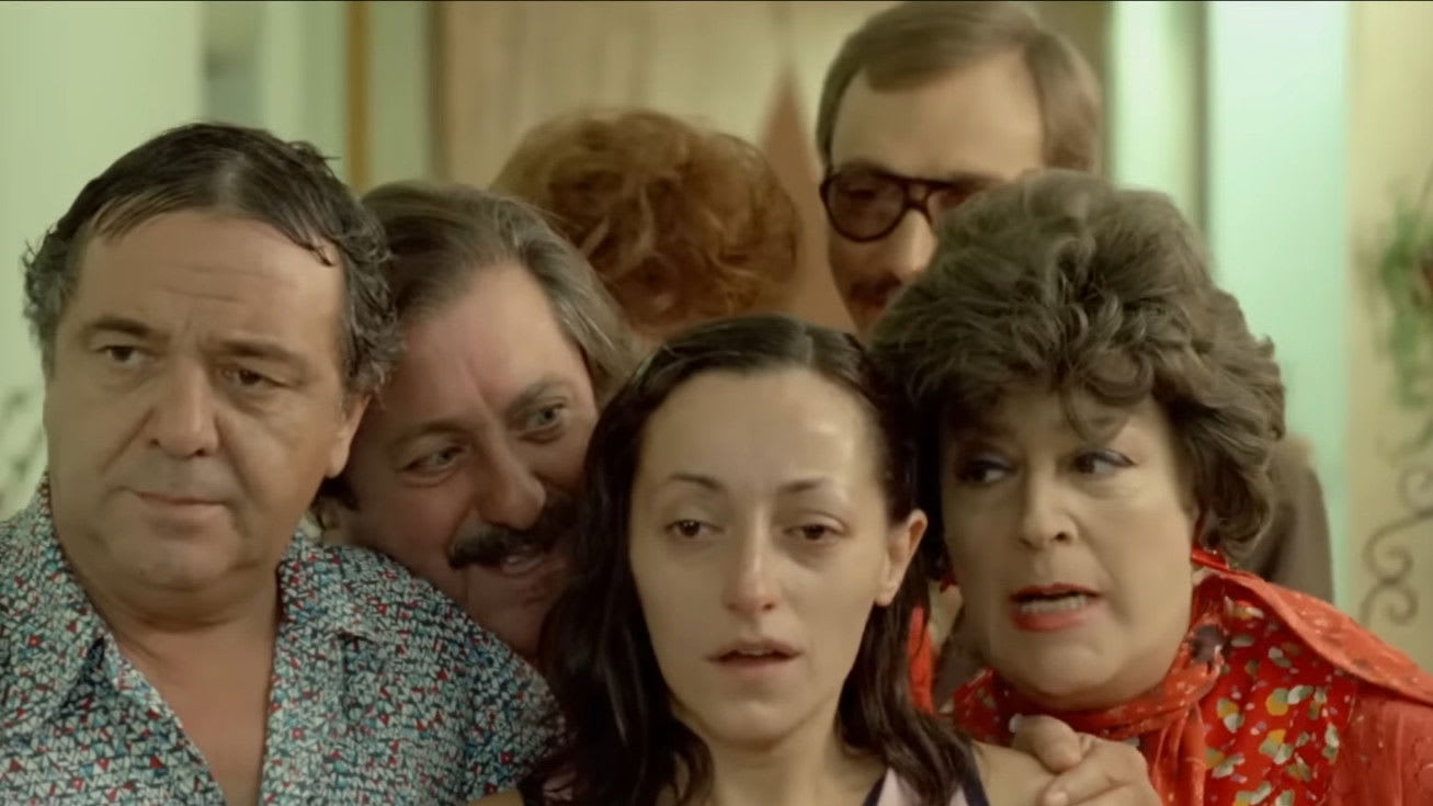 Julio De Grazia, Juan Manuel Tenuta, Betiana Blum, Mónica Villa, Luis Brandoni y China Zorrilla en Esperando la carroza (1985)