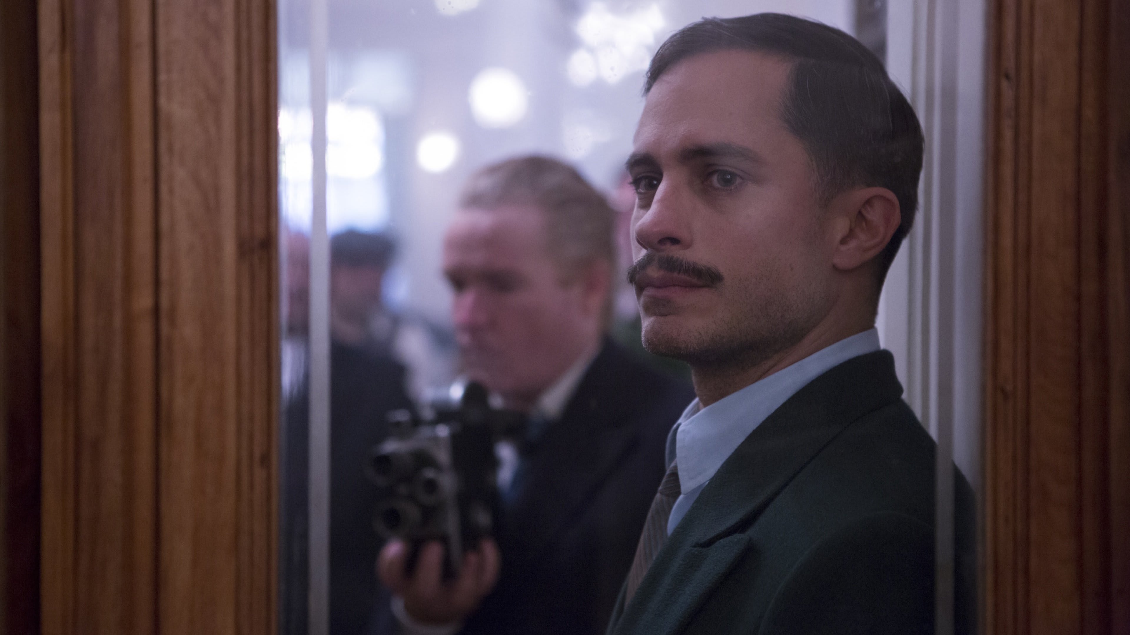 Gael García Bernal en Neruda (2017)