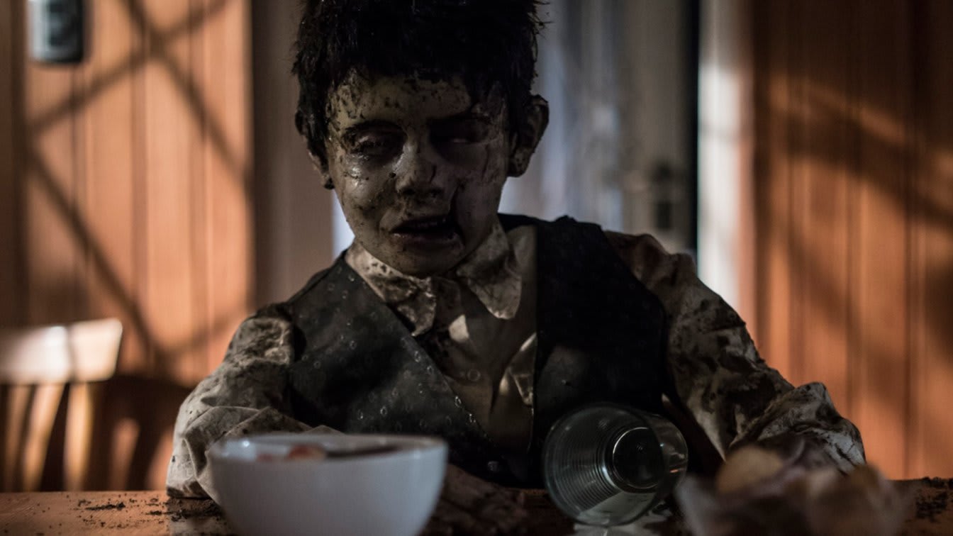 Matías Rascovschi en Aterrados (2018)