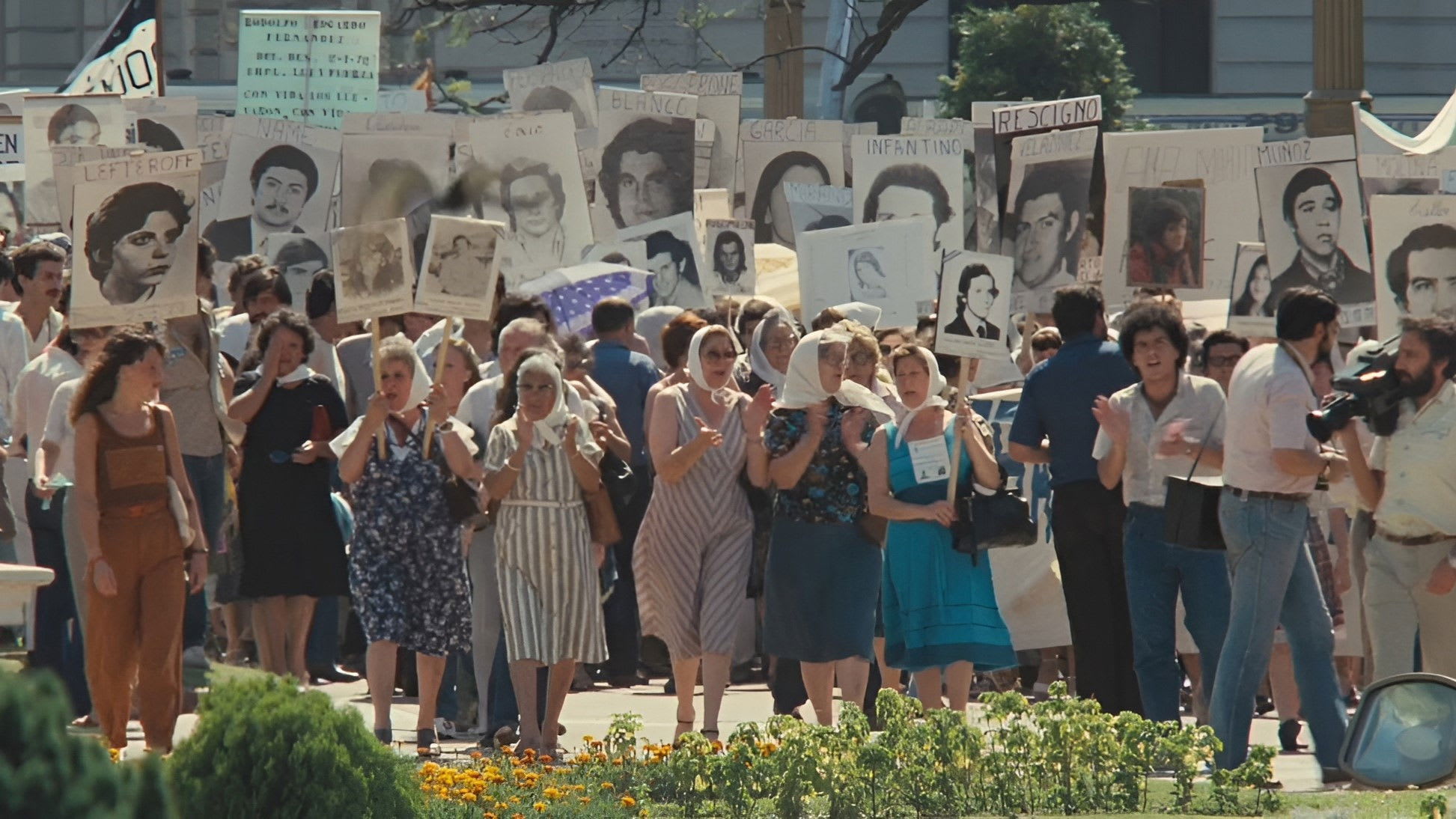 Fotograma de La historia oficial (1985)