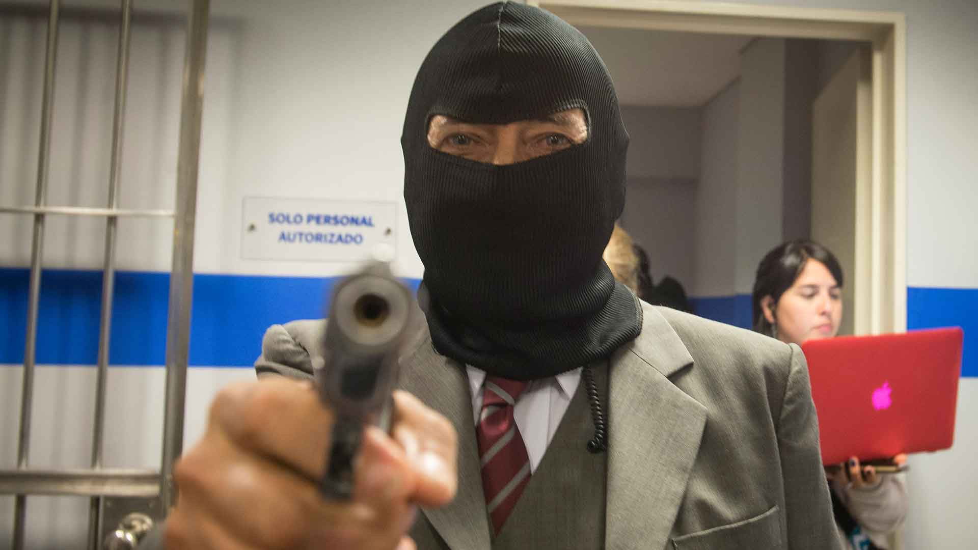 Fotograma de El robo del siglo (2020)