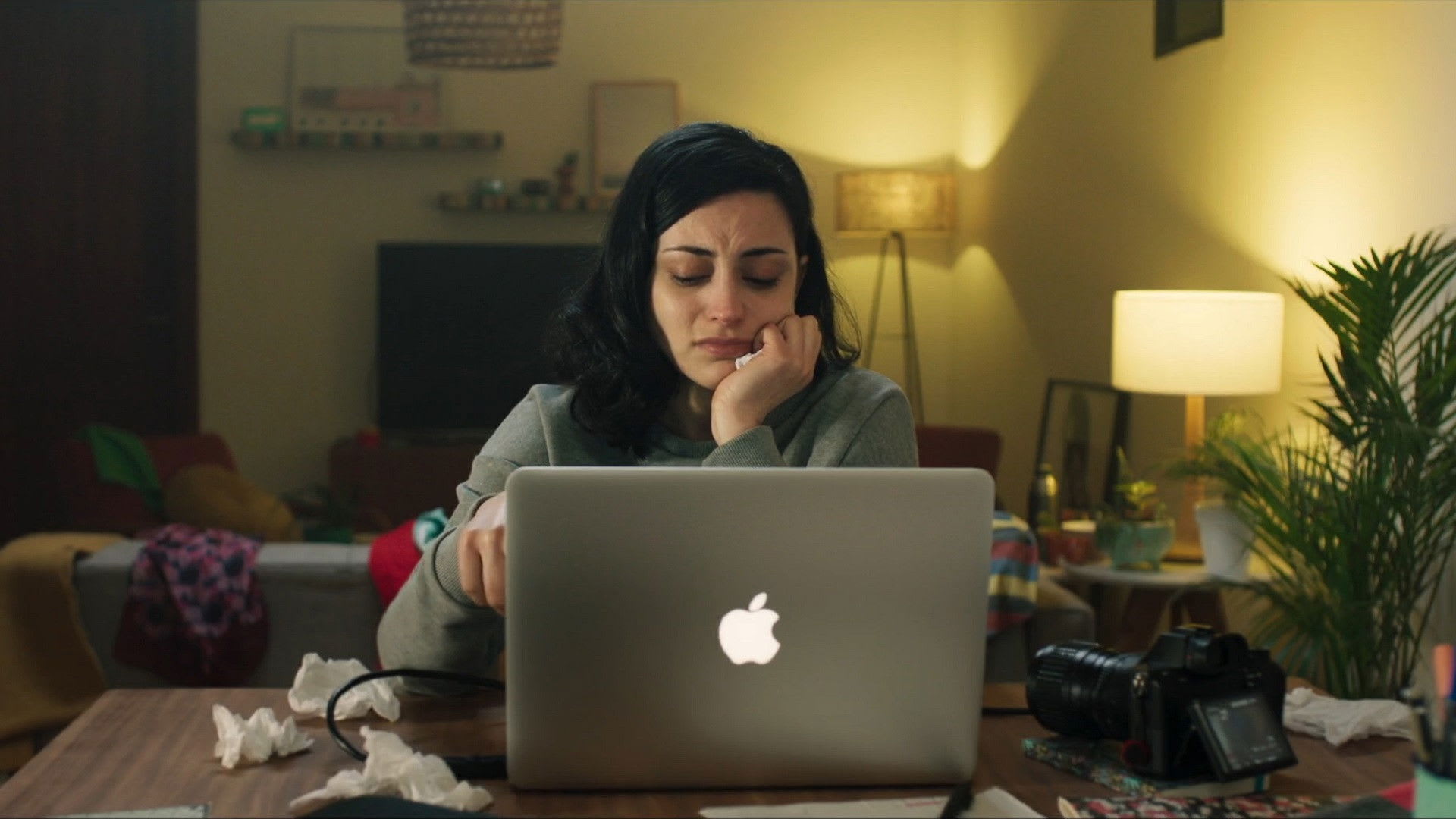 Fotograma de El amor es más fácil (2020)