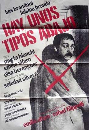 Hay unos tipos abajo