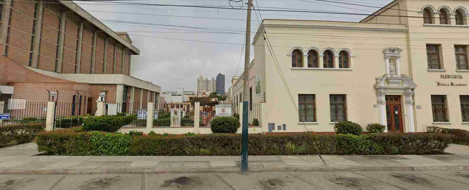 Envío urgente de coronas y arreglos fúnebres profesionales al Velatorio Medalla Milagrosa en San Isidro