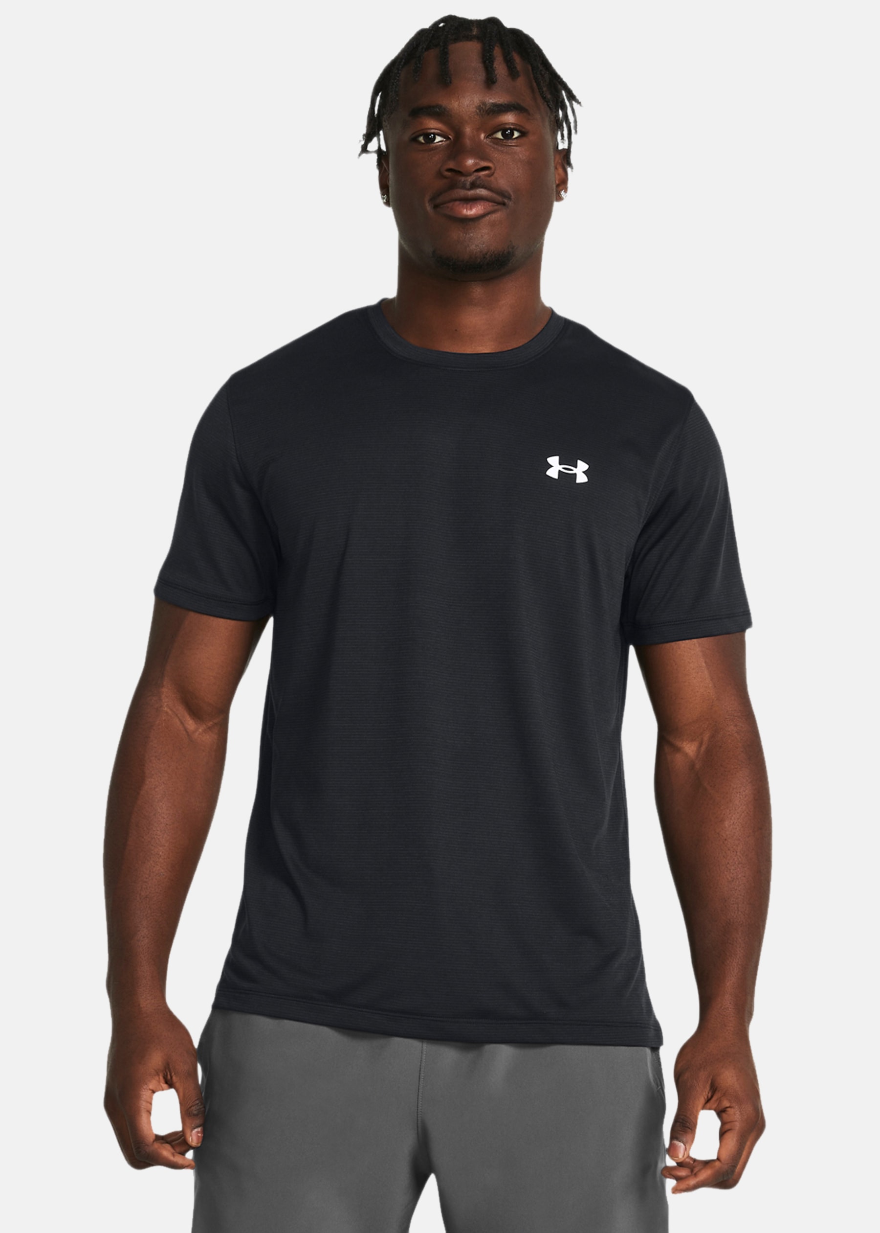 UA LAUNCH SHORTSLEEVE