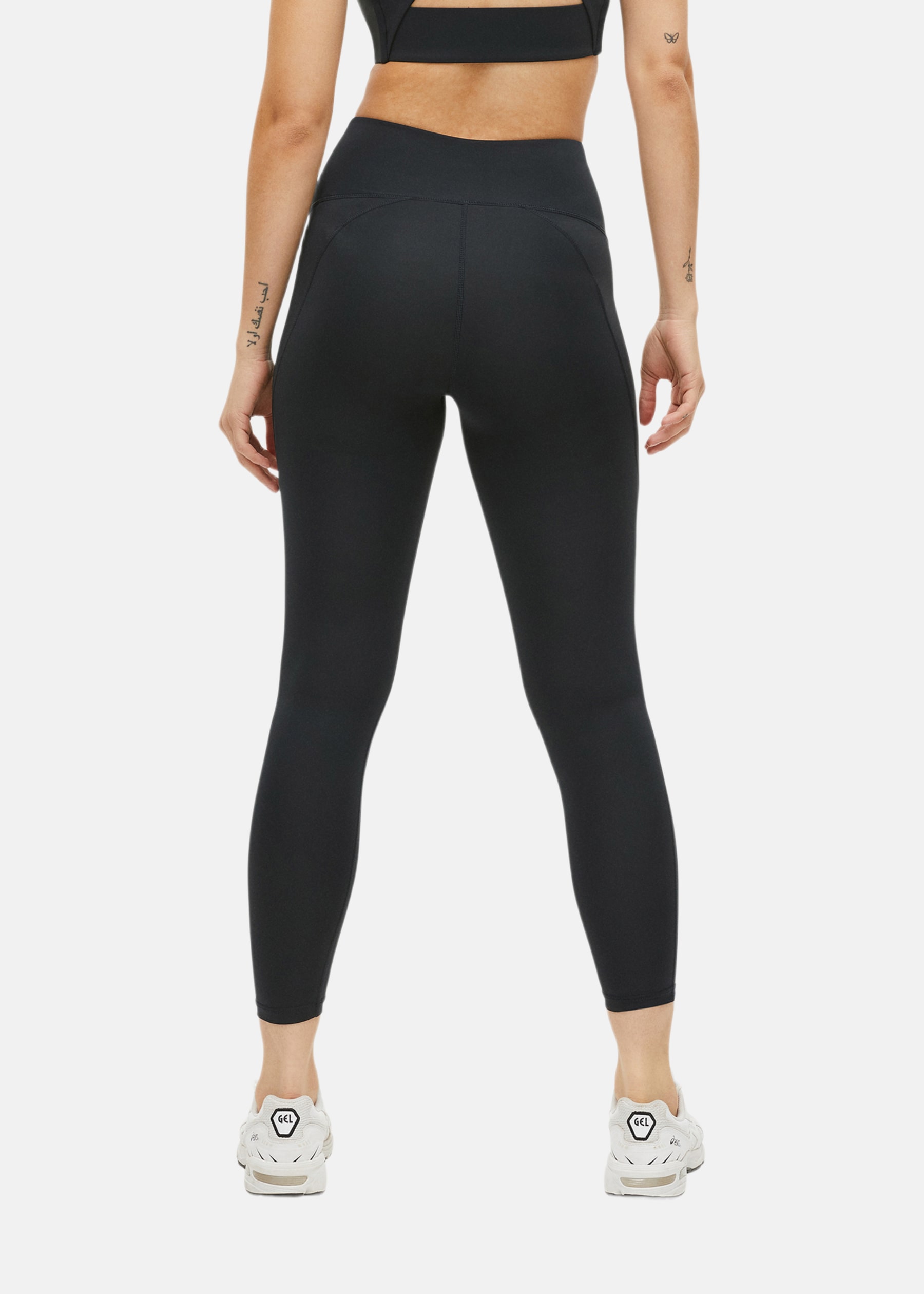 Flattering Curved High Waist T