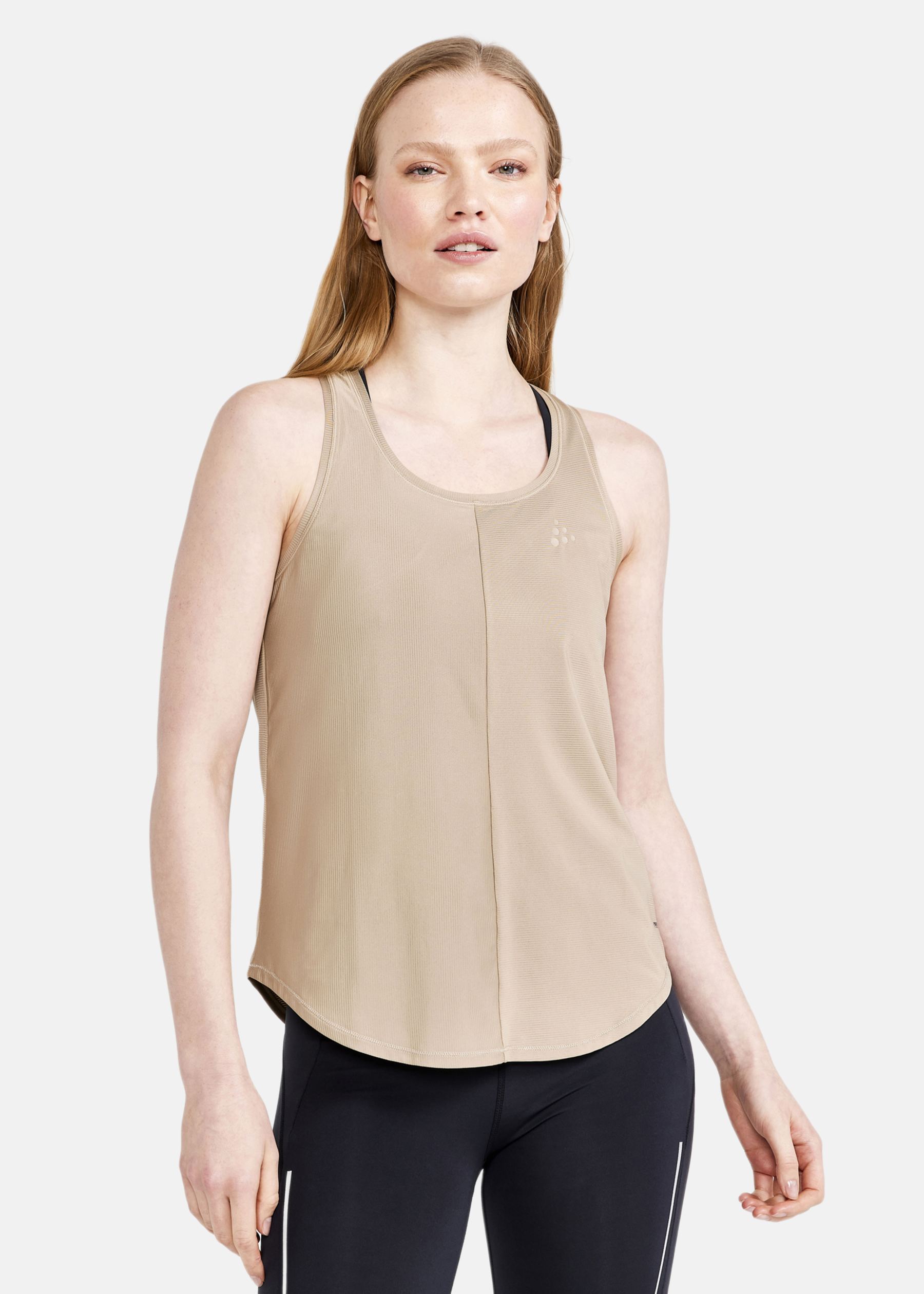 CORE ESSENCE SINGLET W |  - sv-se - dam - klader - toppar-linnen - t-shirts-friluftsliv-vandring - t-shirts-kortarmade | Padelspecialisterna