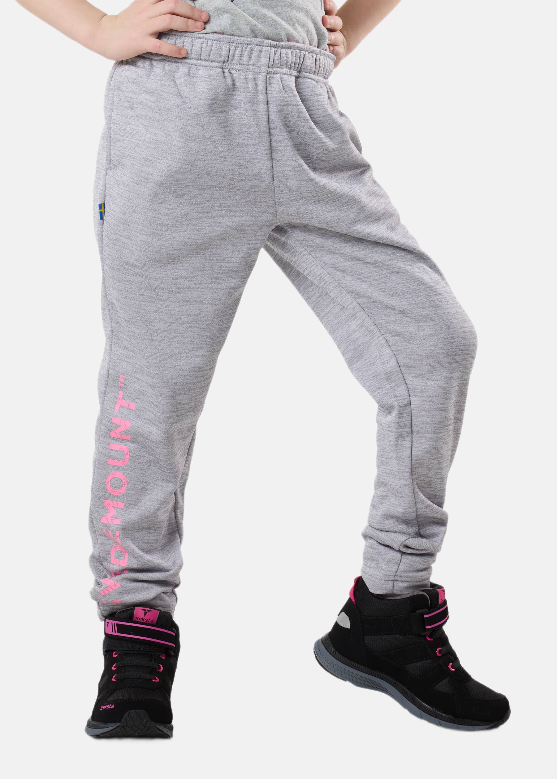 Training Logo Pants JR |  - sv-se - barn - klader - byxor - tranings-mjukis-vindbyxor - mjukisbyxor | Padelspecialisterna