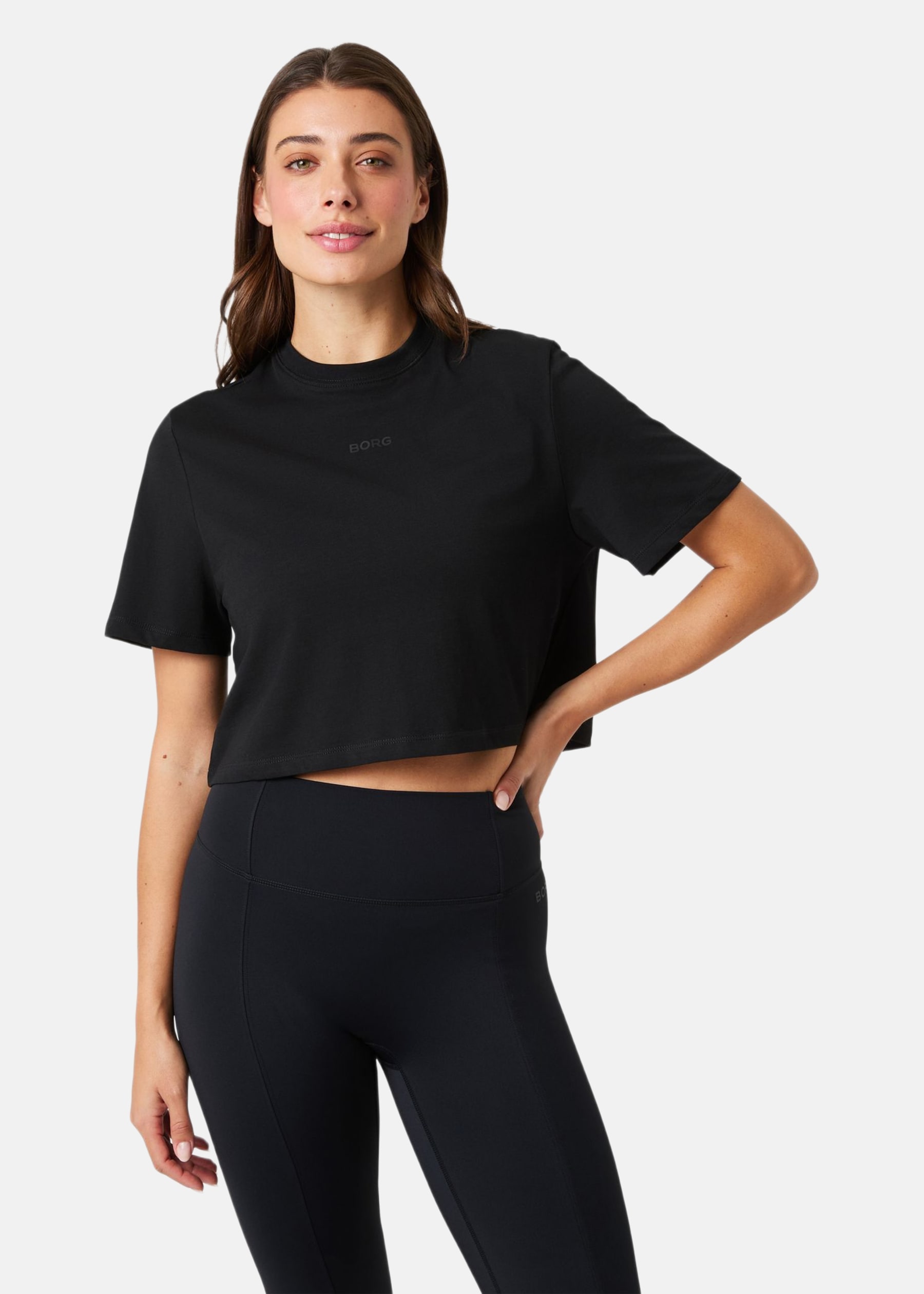 STUDIO OVERSIZED CROPPED T-SHI