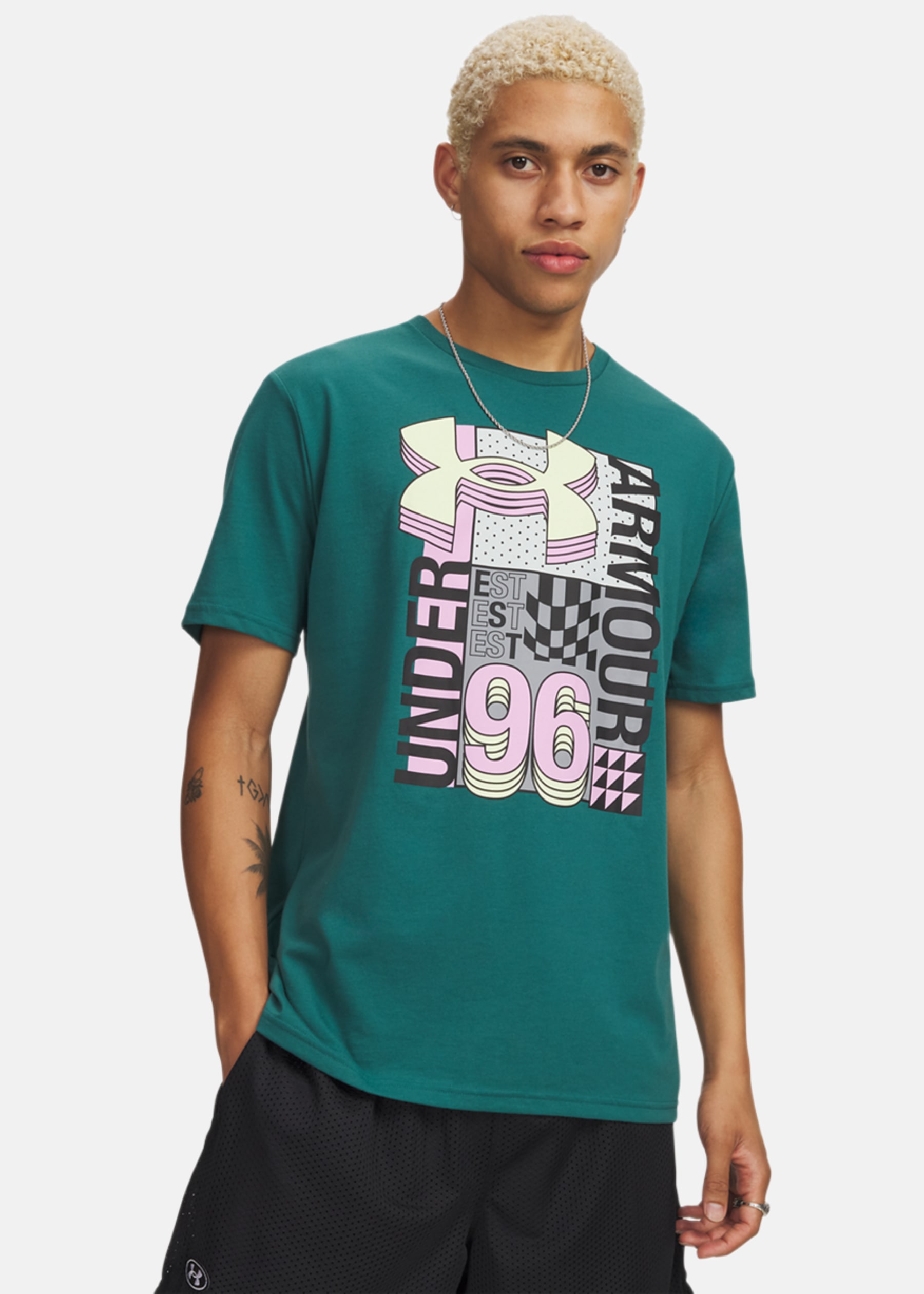 UA M LOGO COLLAGE SS