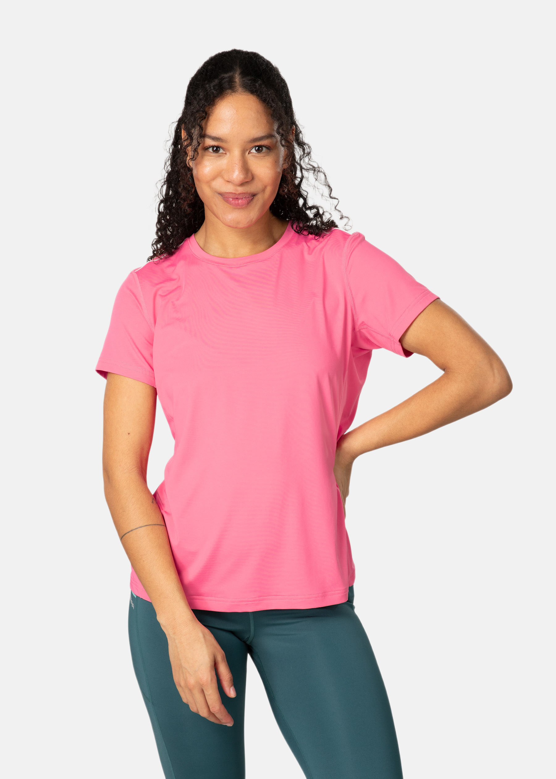 AVA TEE