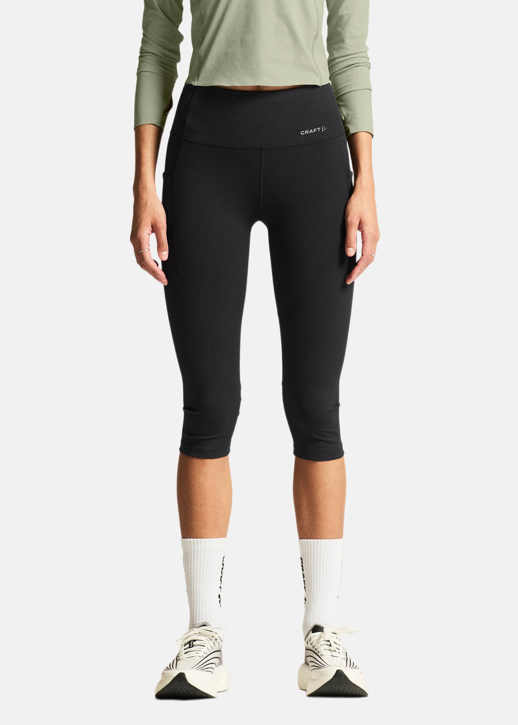 ESSENCE CAPRI 3 W