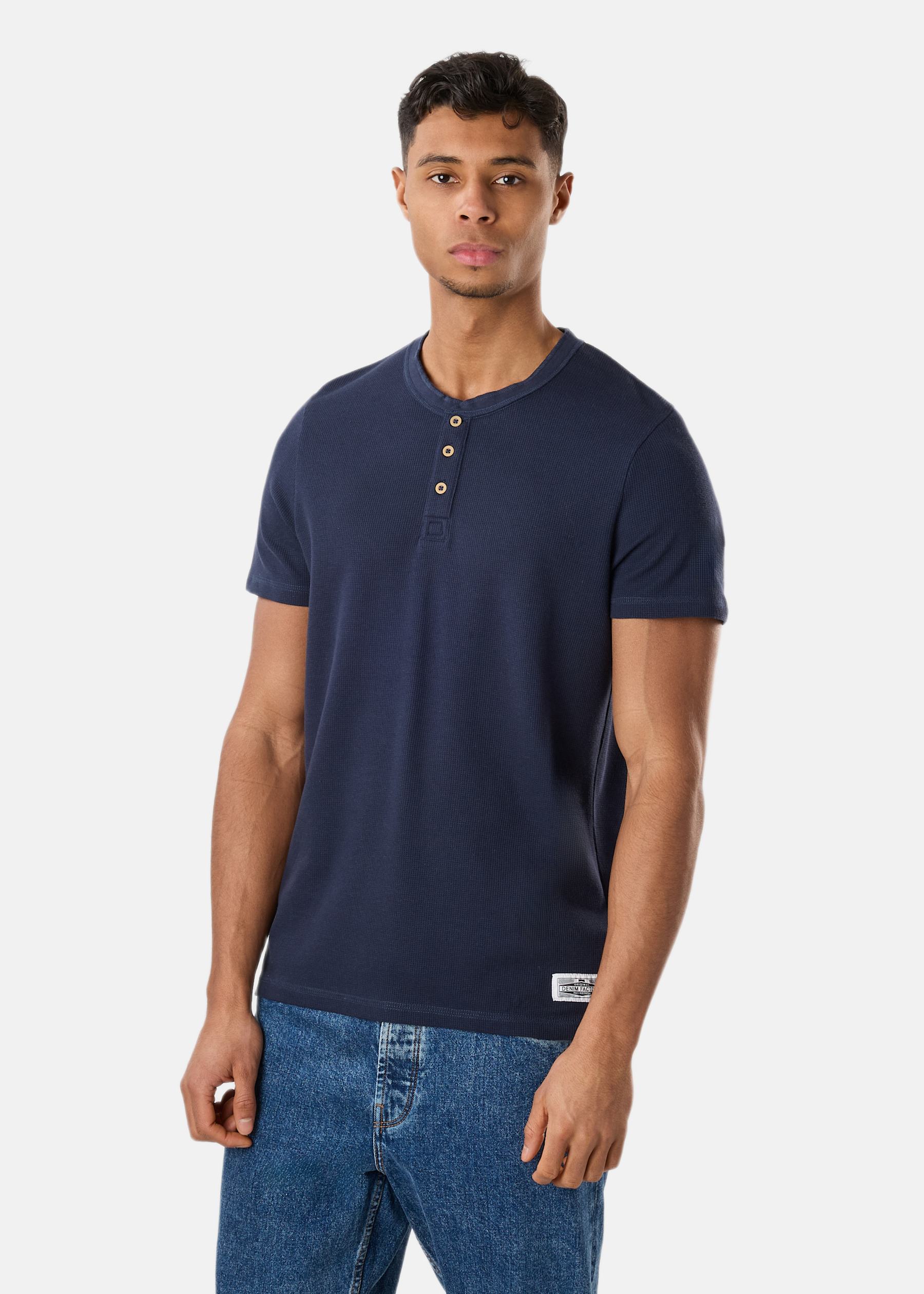 Henley Tee |  - sv-se - herr - klader - t-shirts-linnen - t-shirt-vardag-sport - kortarmad-t-shirt-vardag-sport | Padelspecialisterna