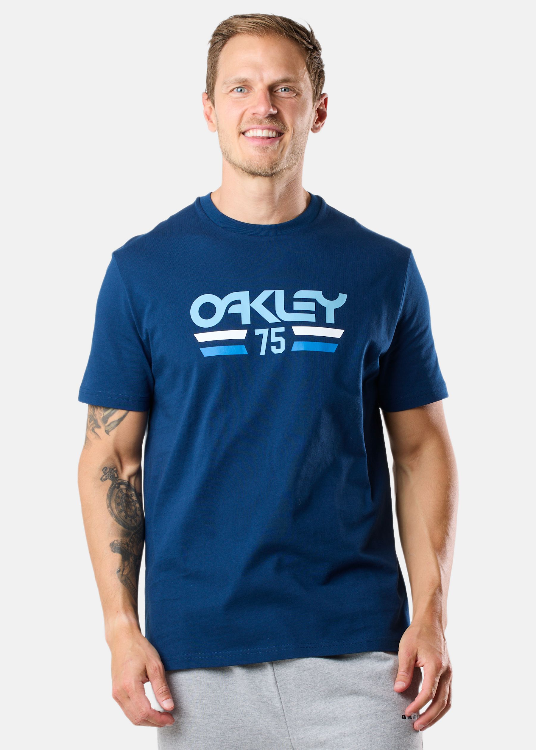 VISTA 1975 TEE