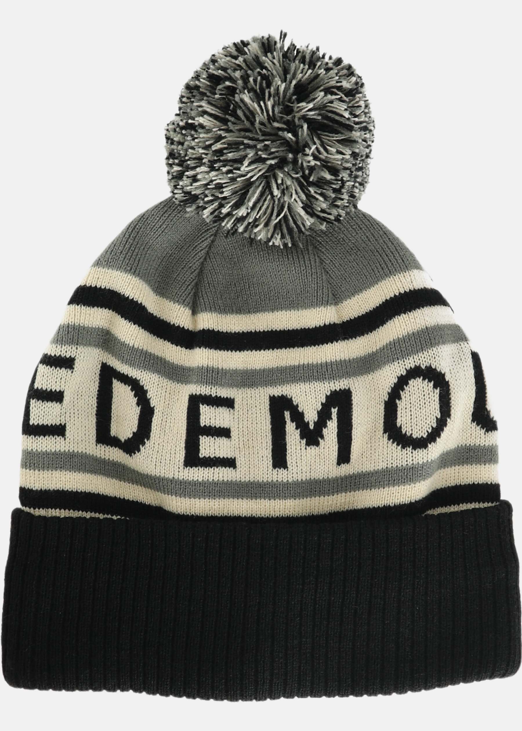 Lofoten Knitted Pom Pom