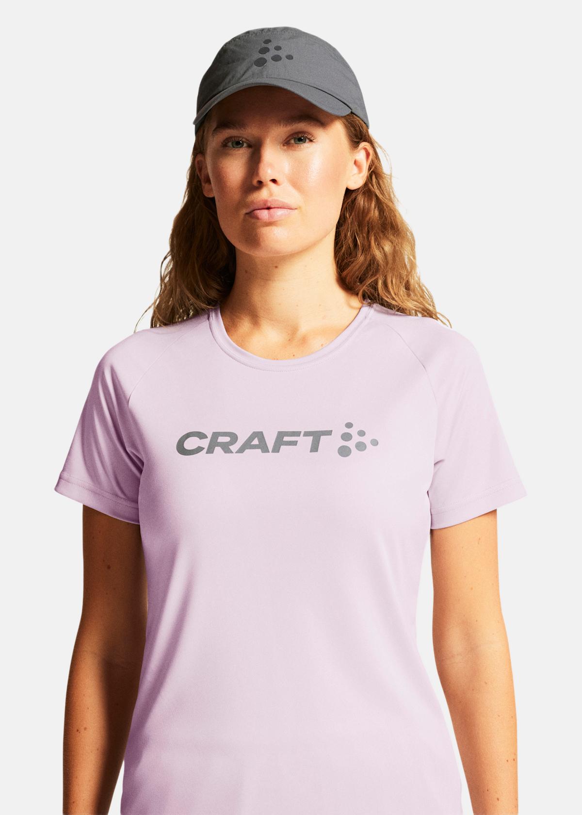 CORE ESSENCE LOGO TEE W |  - sv-se - dam - klader - toppar-linnen - t-shirts-friluftsliv-vandring - t-shirts-kortarmade | Padelspecialisterna