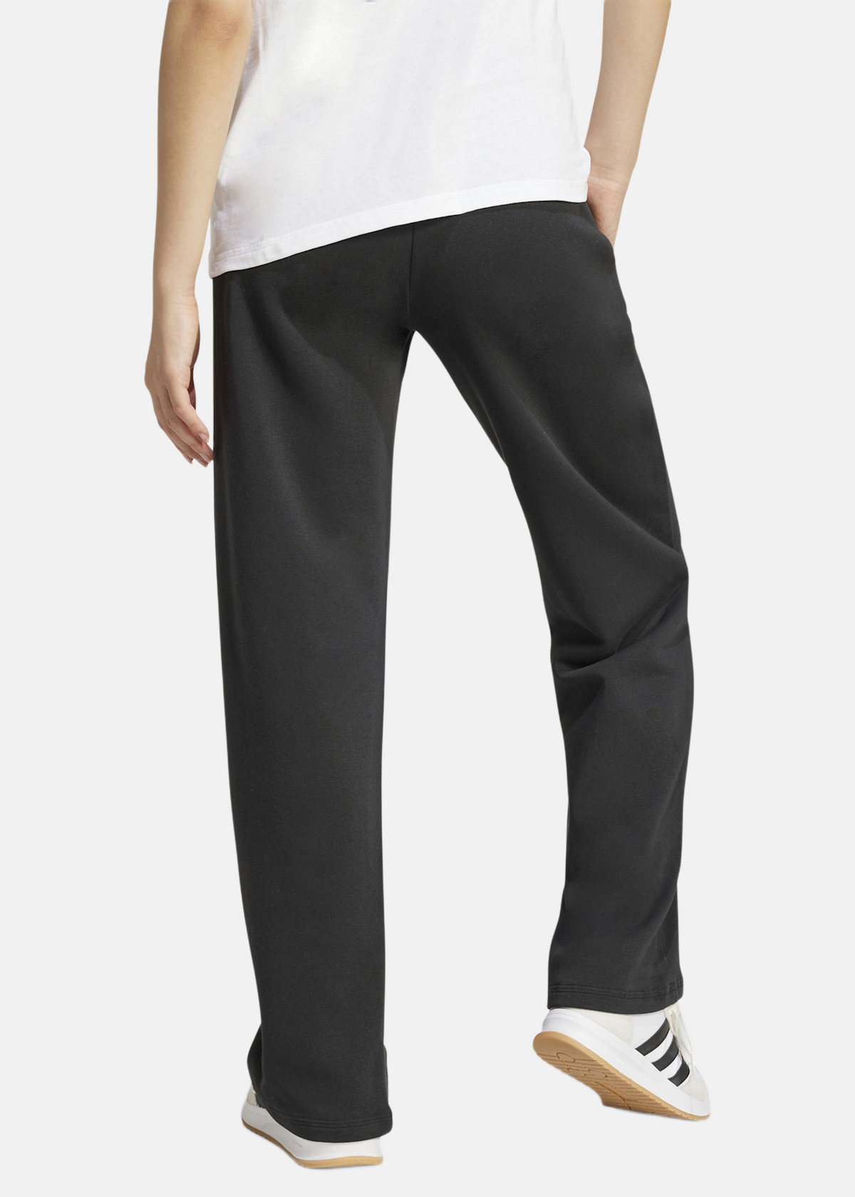 W SL FC PT |  - sv-se - dam - klader - byxor - tranings-mjukis-vindbyxor - mjukisbyxor-sweatpants | Padelspecialisterna