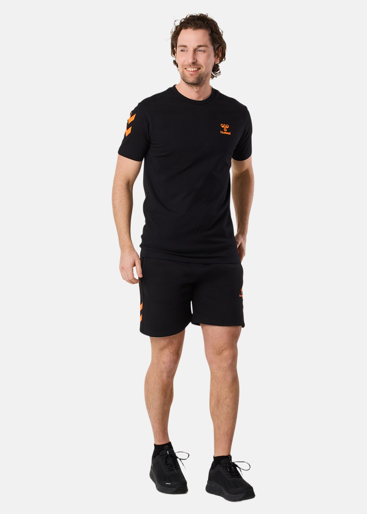 hmlFUTURE SWEAT SHORTS |  - sv-se - herr - klader - shorts - bomullshorts | Padelspecialisterna