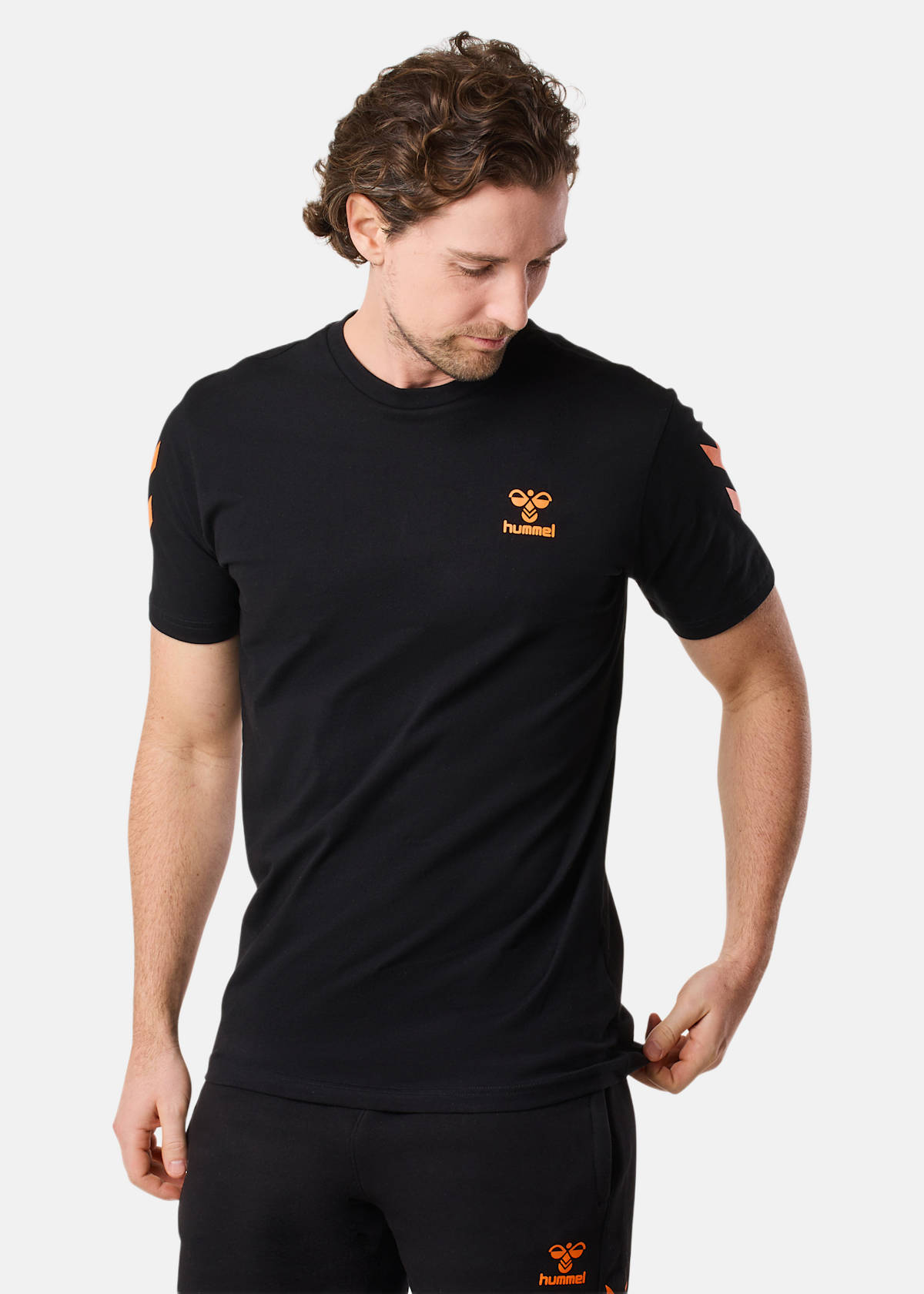 hmlFUTURE T-SHIRT |  - sv-se - herr - klader - t-shirts-linnen - t-shirt-vardag-sport - kortarmad-t-shirt-vardag-sport | Padelspecialisterna