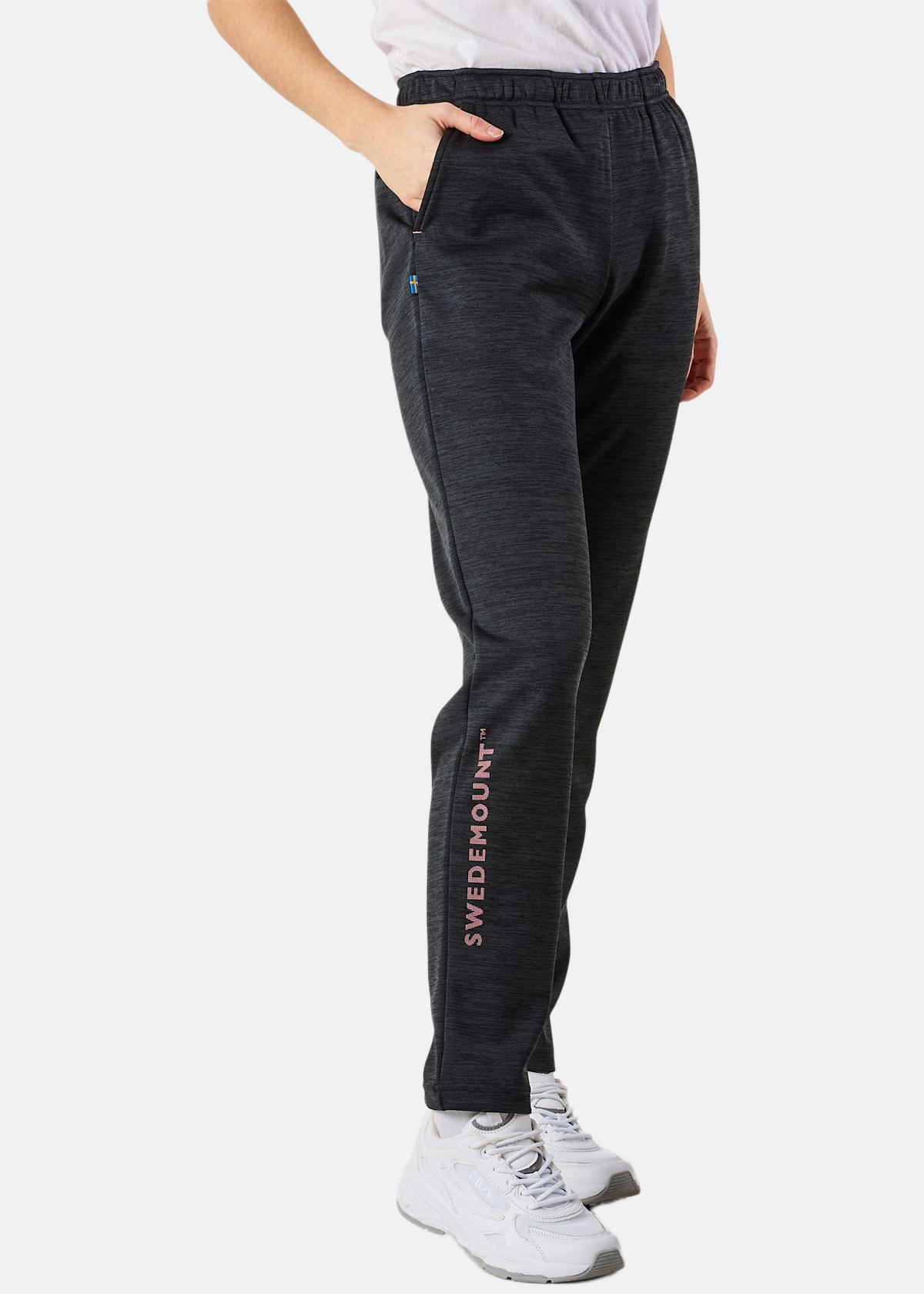 Training Logo Pants W II |  - sv-se - dam - klader - byxor - tranings-mjukis-vindbyxor - mjukisbyxor-sweatpants | Padelspecialisterna