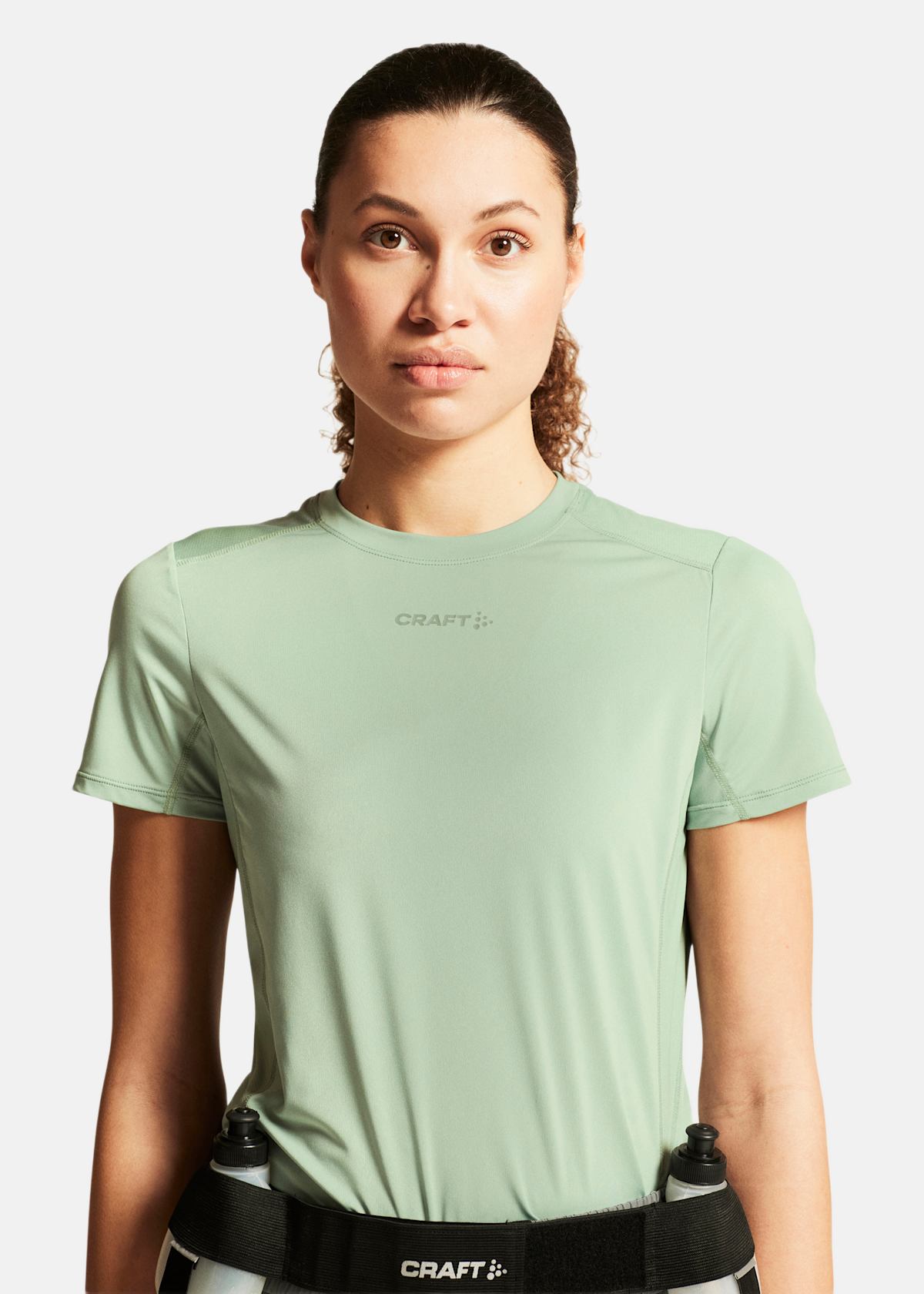 ADV ESSENCE SS TEE 2 W |  - sv-se - dam - klader - toppar-linnen - t-shirts-friluftsliv-vandring - t-shirts-kortarmade | Padelspecialisterna