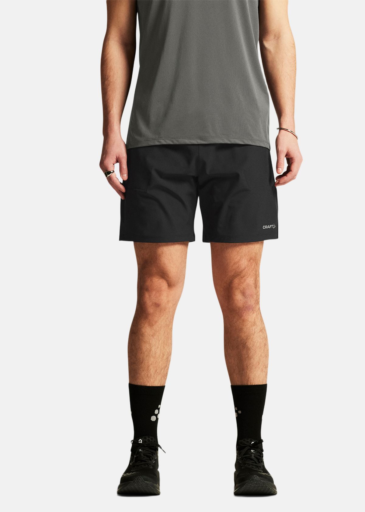 ADV ESSENCE 2-IN-1 SHORTS 2 M |  - sv-se - herr - klader - shorts - lopar-traningsshorts - loparshorts-2-i-1 | Padelspecialisterna