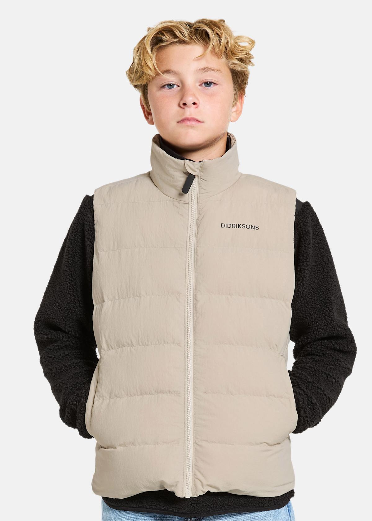 KILO KIDS VEST |  - sv-se - barn - klader - vastar - fodrad-vastar | Padelspecialisterna