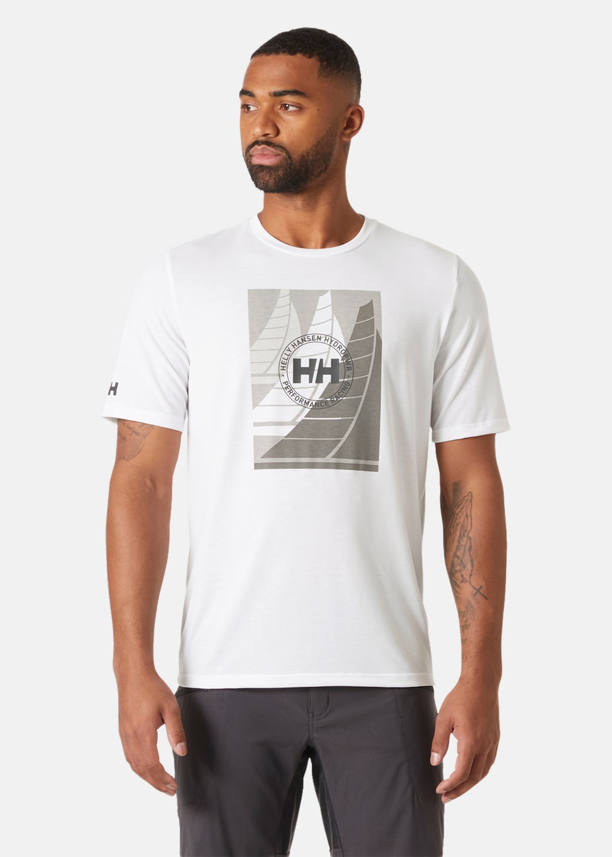HP RACE GRAPHIC T-SHIRT |  - sv-se - herr - klader - t-shirts-linnen - t-shirt-vardag-sport - kortarmad-t-shirt-vardag-sport | Padelspecialisterna