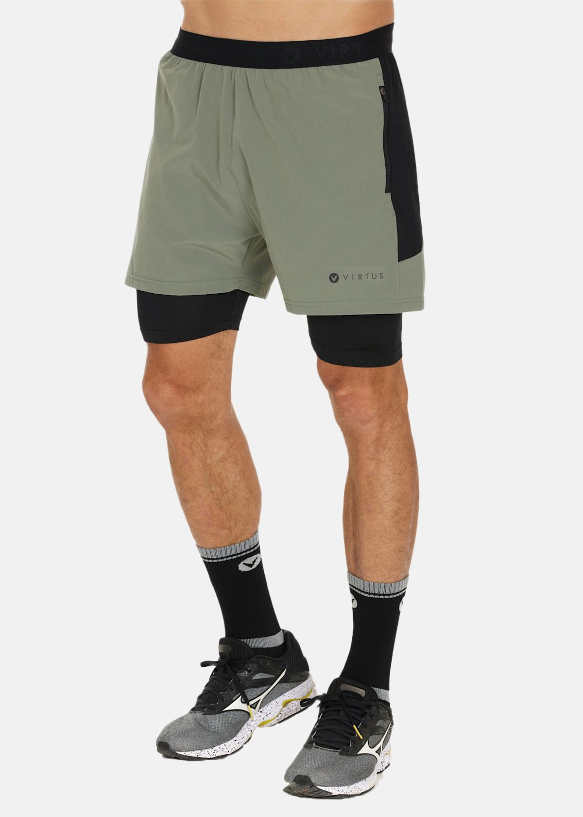 Dylan M 2-in-1 Stretch Shorts |  - sv-se - herr - klader - shorts - lopar-traningsshorts - loparshorts-2-i-1 | Padelspecialisterna
