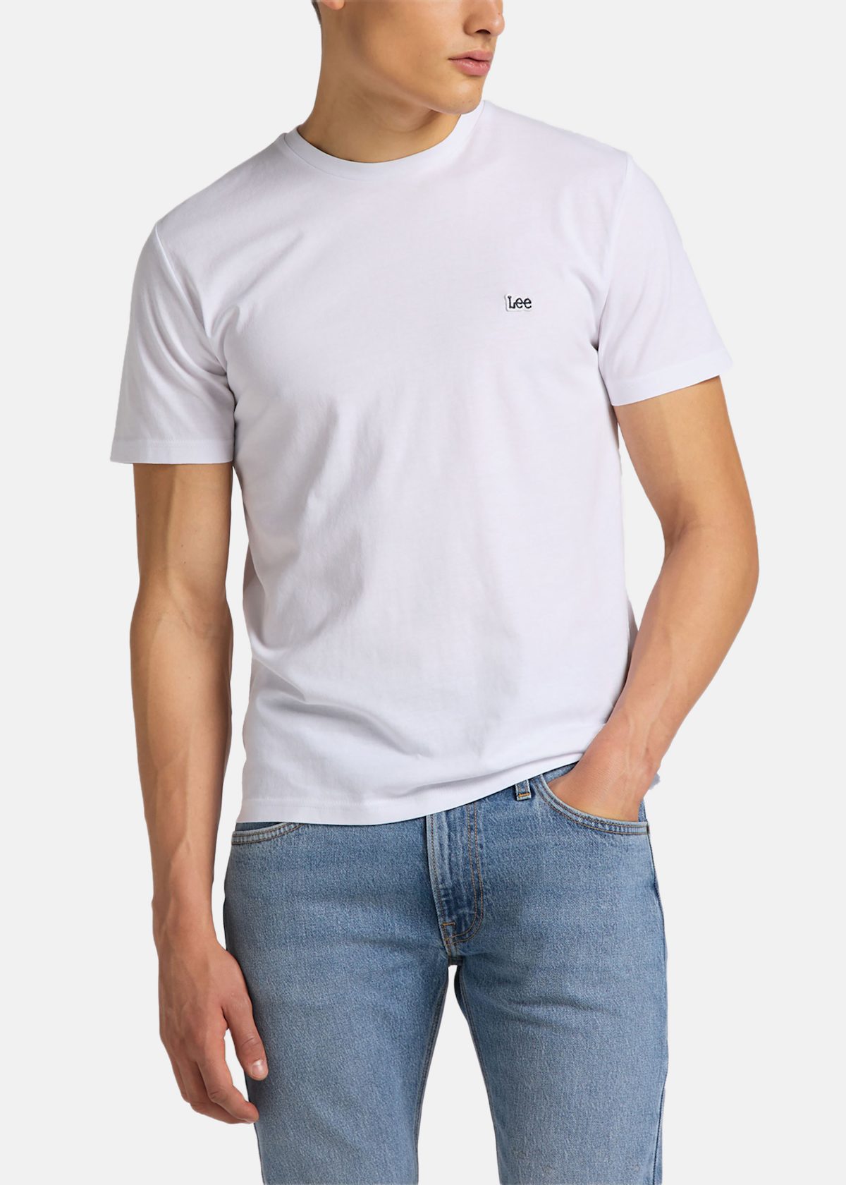 SS_PATCH_LOGO_TEE WHITE |  - sv-se - herr - klader - t-shirts-linnen - t-shirt-vardag-sport - kortarmad-t-shirt-vardag-sport | Padelspecialisterna