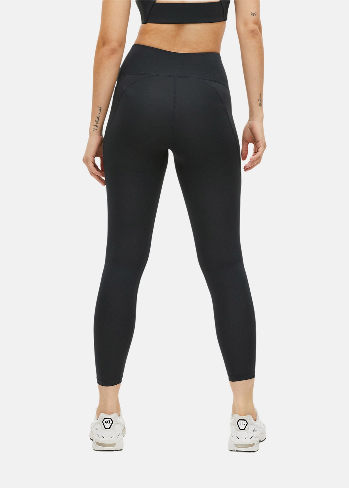 Flattering Curved High Waist T