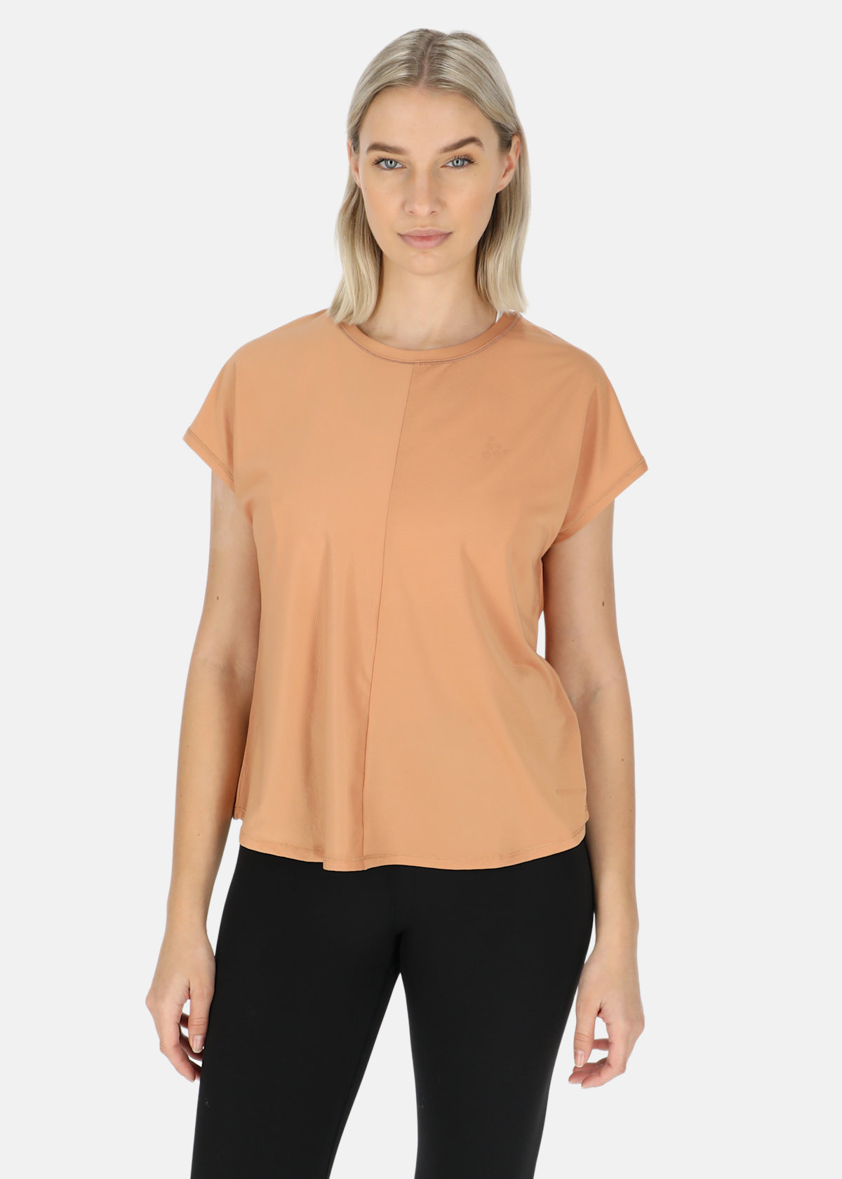 CORE ESSENCE SS TEE W |  - sv-se - dam - klader - toppar-linnen - t-shirts-friluftsliv-vandring - t-shirts-kortarmade | Padelspecialisterna