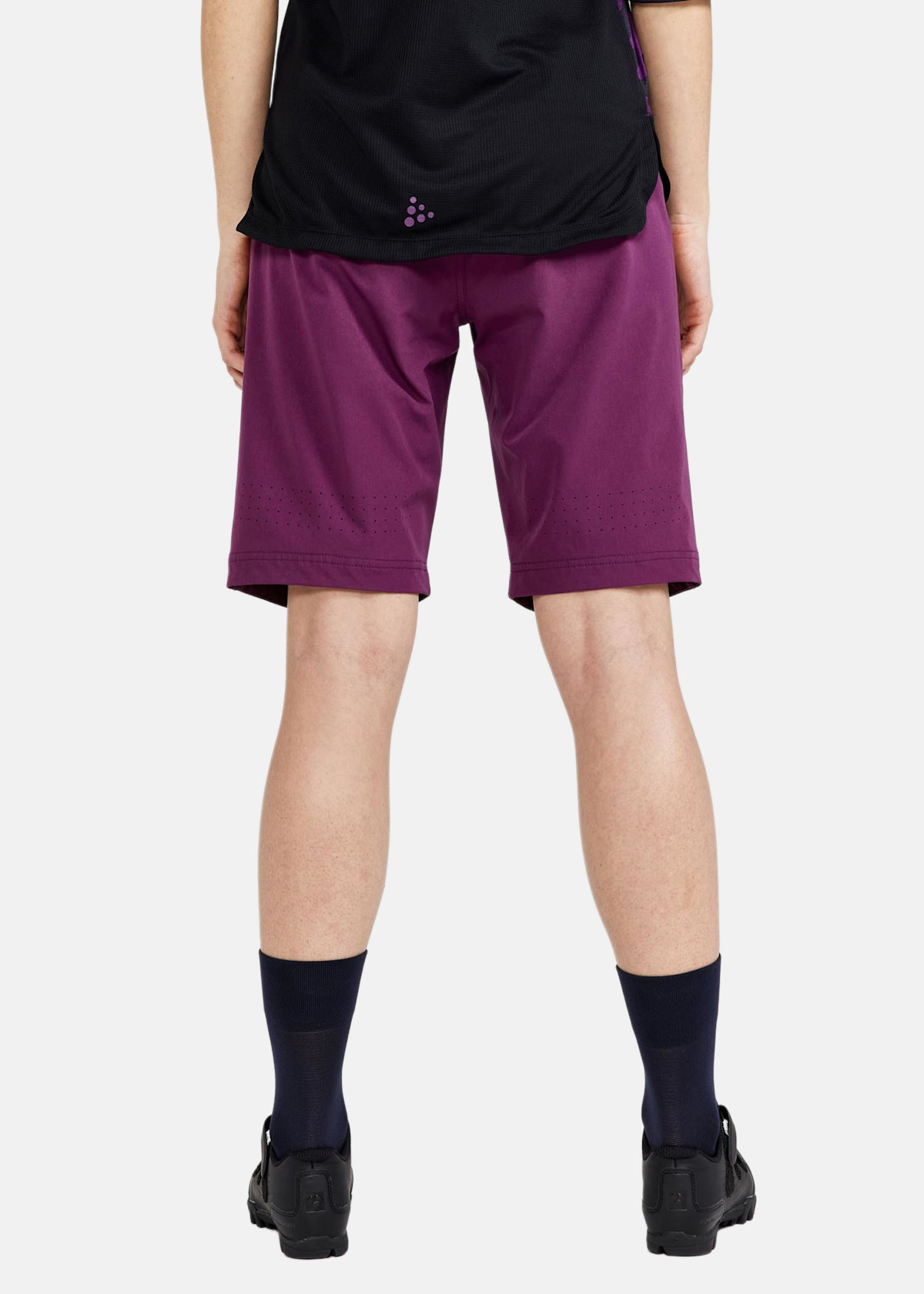 ADV OFFROAD SHORTS PAD W |  - sv-se - dam - klader - byxor - tights-leggings - cykeltights - korta-cykeltights | Padelspecialisterna