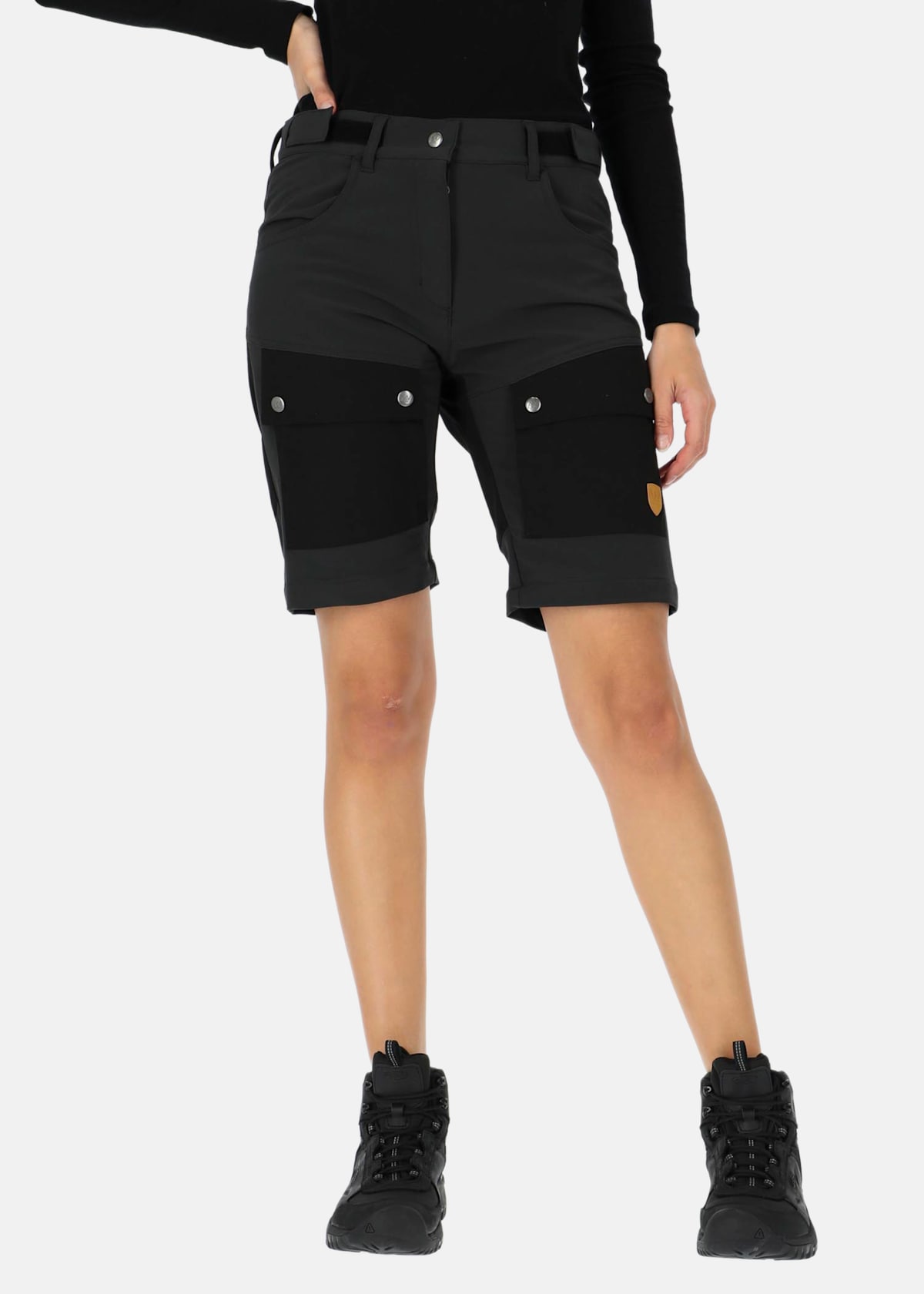 Lara W Outdoor Shorts |  - sv-se - dam - klader - shorts - vandringsshorts | Padelspecialisterna