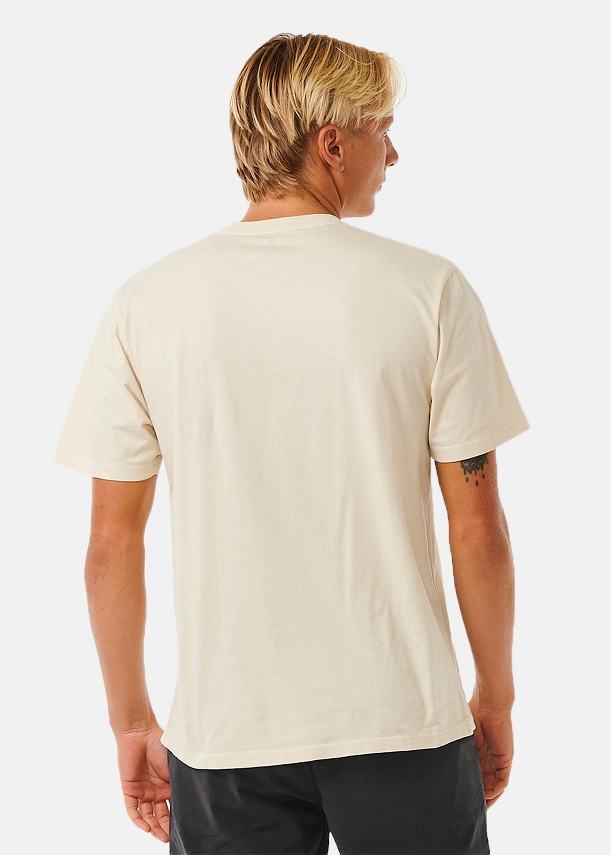 SURF REVIVAL MUMMA TEE |  - sv-se - herr - klader - t-shirts-linnen - t-shirt-vardag-sport - kortarmad-t-shirt-vardag-sport | Padelspecialisterna