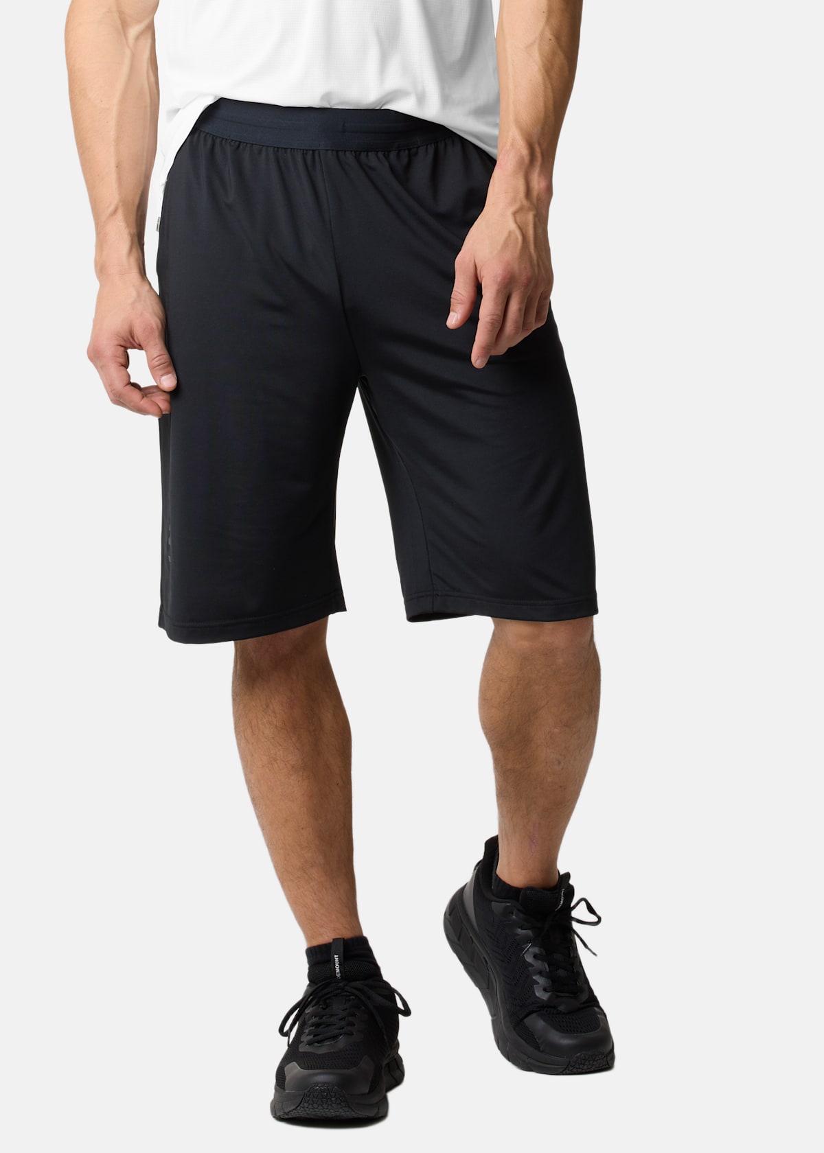 Vertical Training Shorts |  - sv-se - herr - klader - shorts - lopar-traningsshorts - traningsshorts | Padelspecialisterna