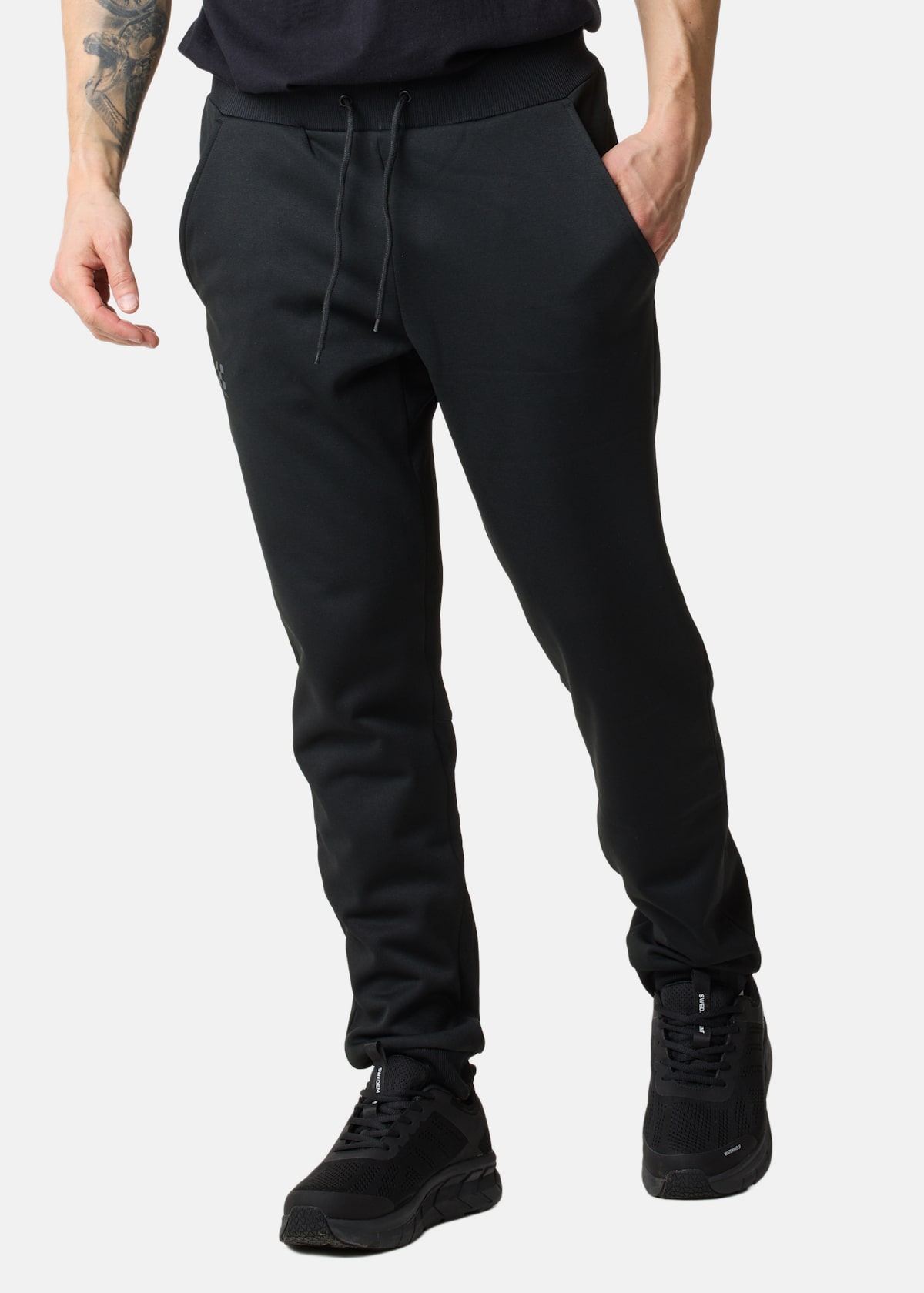 Training Pants 2.0 |  - sv-se - herr - klader - byxor - tranings-mjukis-vindbyxor - sweatpants-mjukisbyxor | Padelspecialisterna