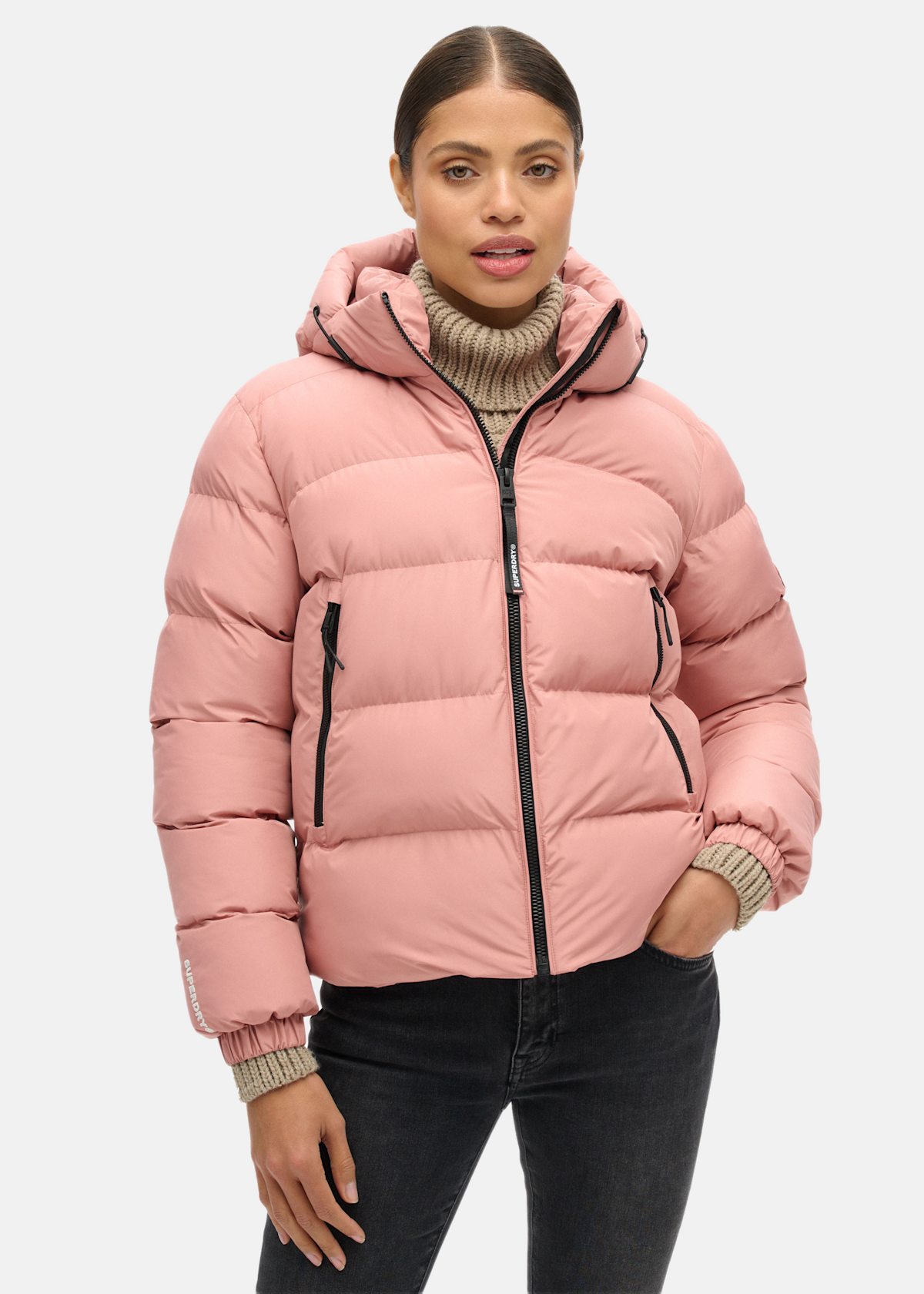 Hooded Sports Puffer Jacket |  - sv-se - dam - klader - jackor - vardags-modejackor - fodrade-vardagsjackor | Padelspecialisterna