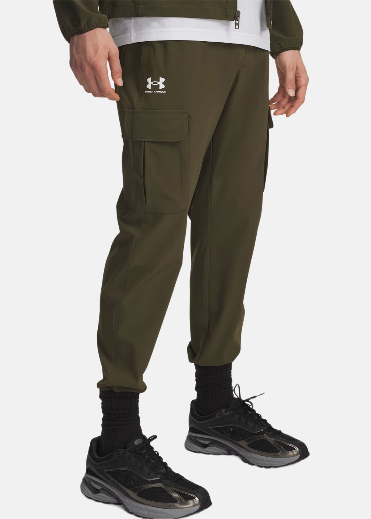 UA Vibe Woven Cargo Pants |  - sv-se - herr - klader - byxor - tranings-mjukis-vindbyxor - vindbyxor | Padelspecialisterna