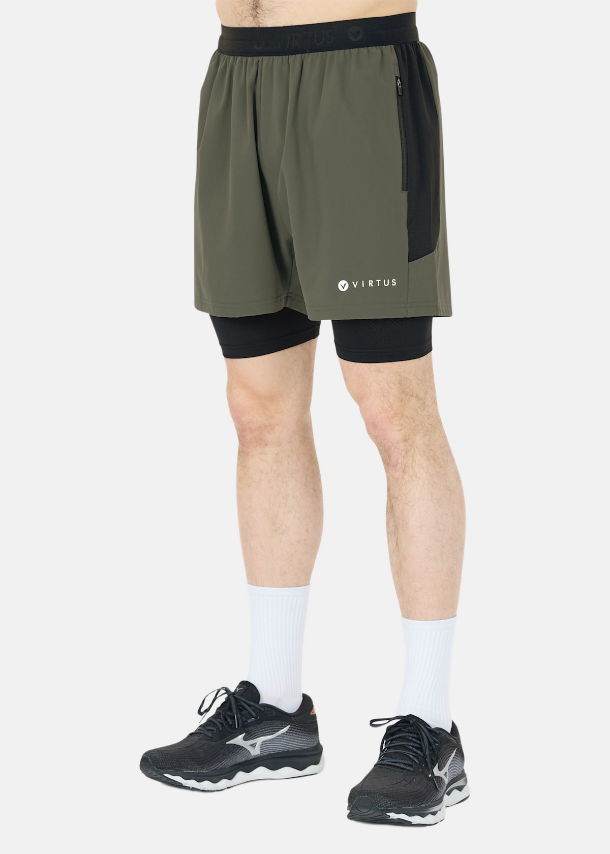 Dylan M 2-in-1 Stretch Shorts |  - sv-se - herr - klader - shorts - lopar-traningsshorts - loparshorts-2-i-1 | Padelspecialisterna