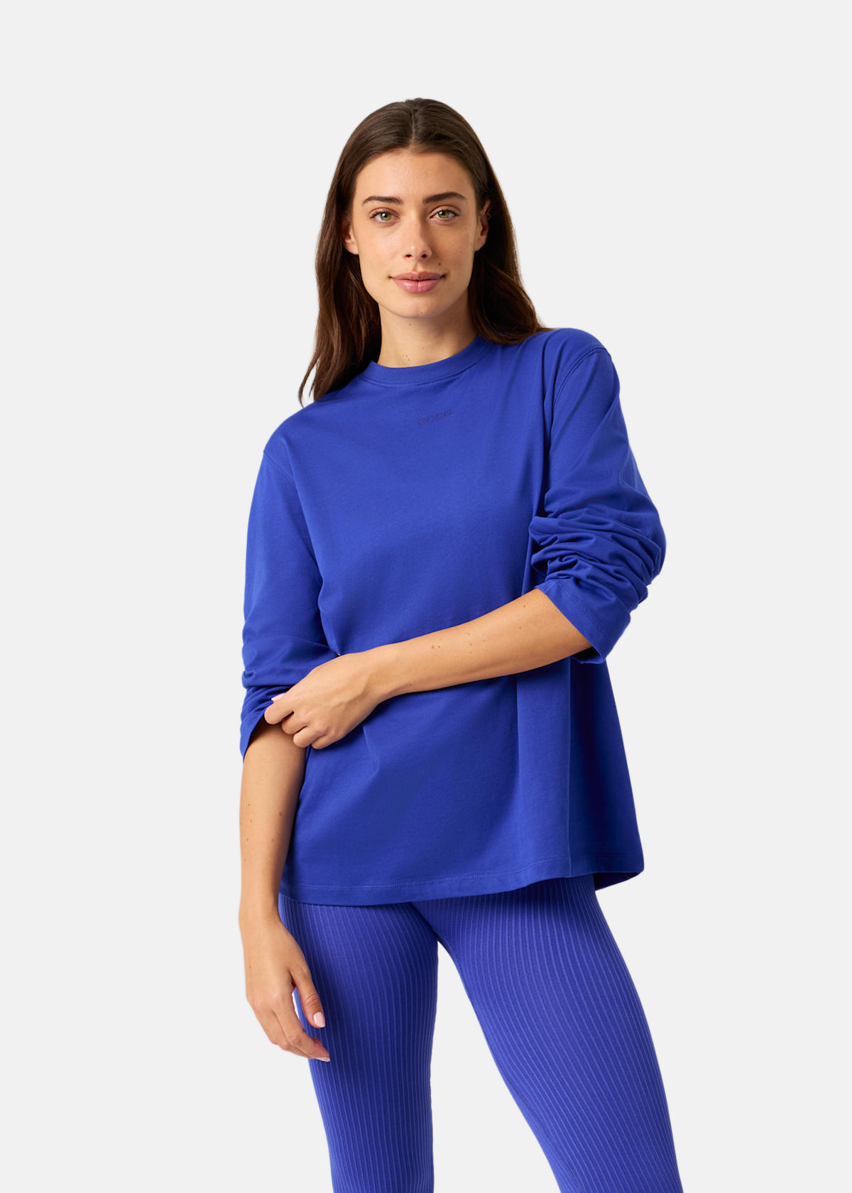 STUDIO OVERSIZED LONGSLEEVE T- |  - sv-se - dam - klader - toppar-linnen - t-shirts-friluftsliv-vandring - t-shirts-langarmade | Padelspecialisterna