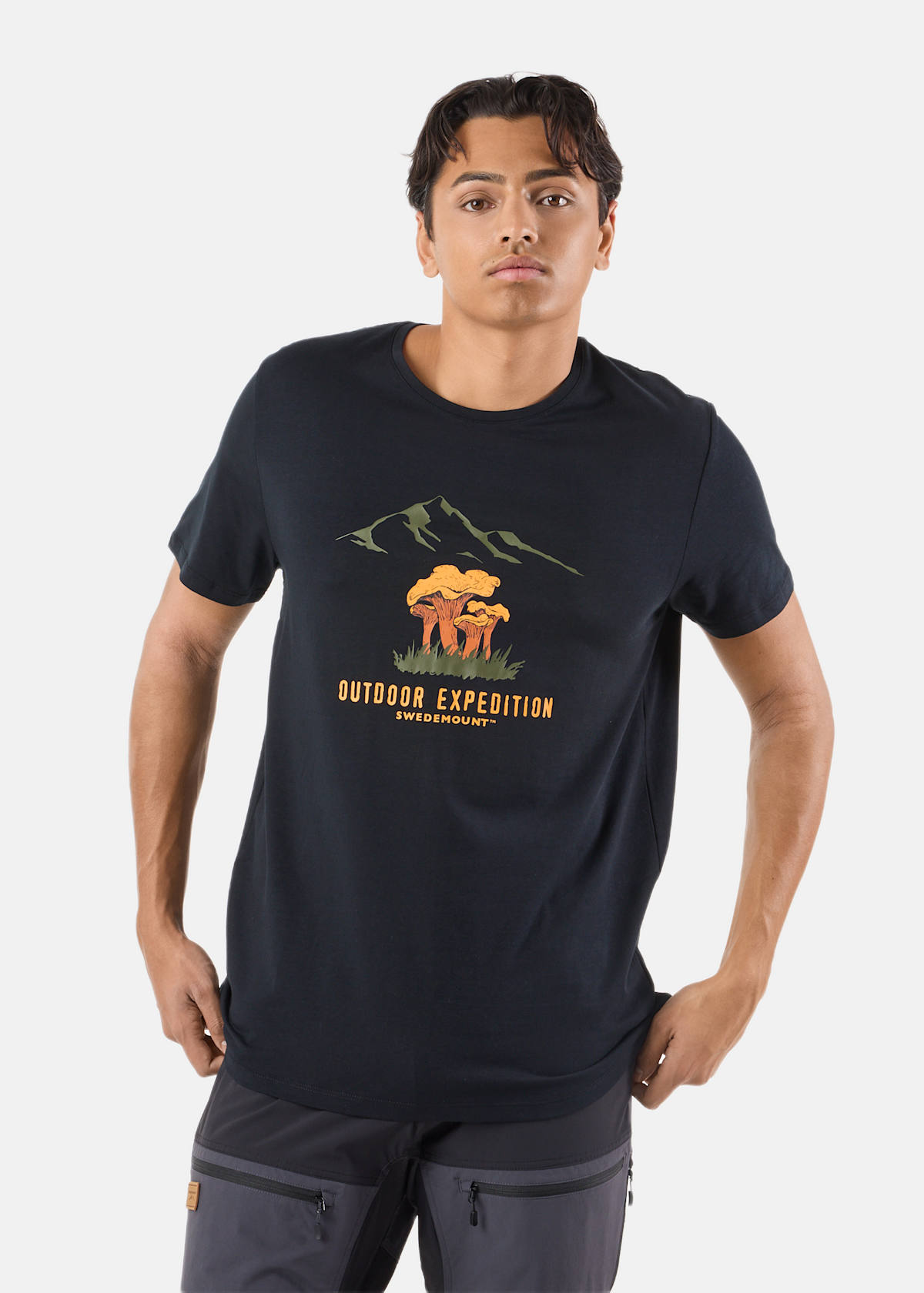 Forest Tee |  - sv-se - herr - klader - t-shirts-linnen - t-shirt-vardag-sport - kortarmad-t-shirt-vardag-sport | Padelspecialisterna