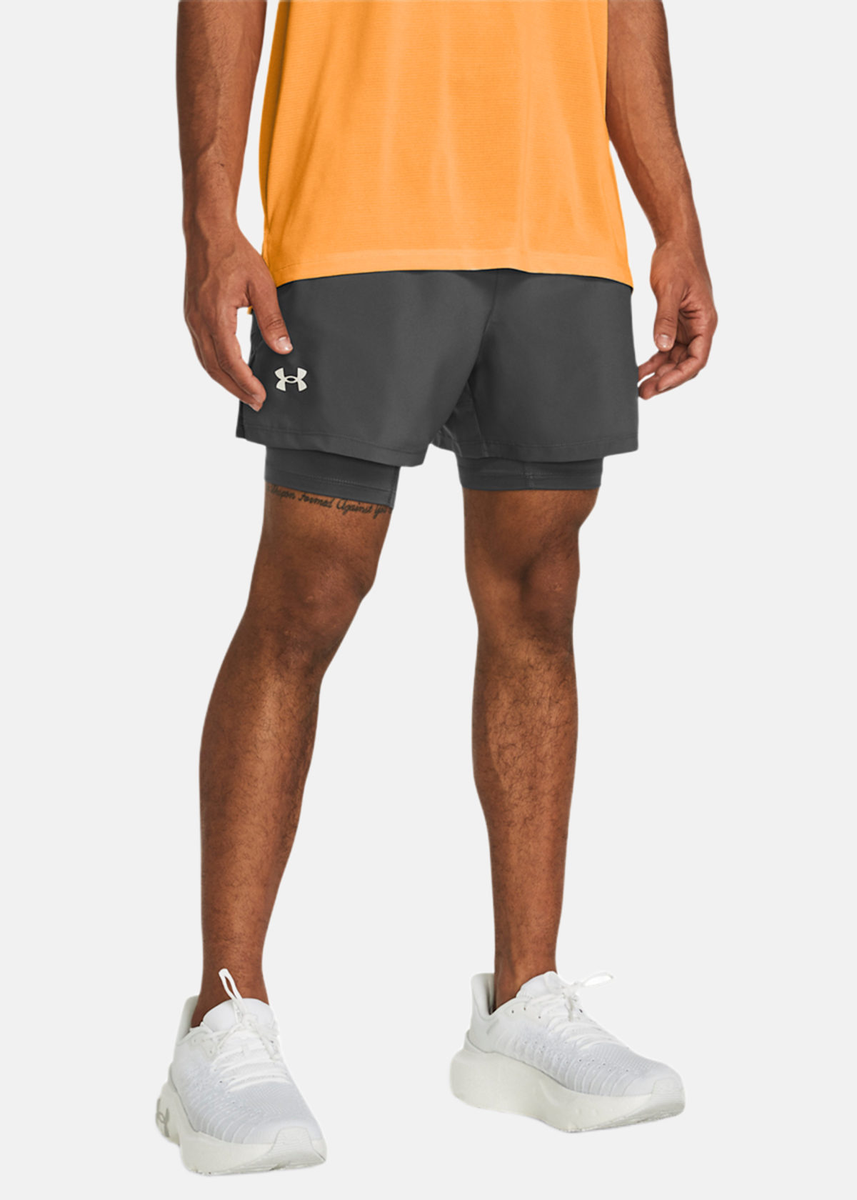 UA LAUNCH 5 2-IN-1 SHORTS |  - sv-se - herr - klader - shorts - lopar-traningsshorts - loparshorts-2-i-1 | Padelspecialisterna