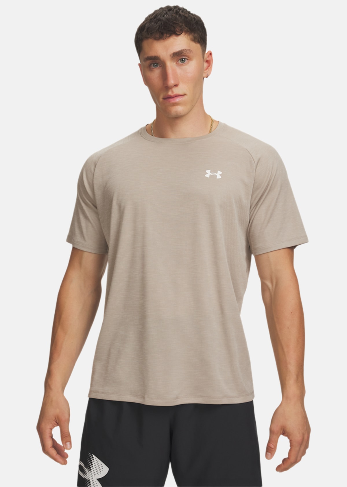 UA Tech Textured SS |  - sv-se - herr - klader - t-shirts-linnen - t-shirt-vardag-sport - kortarmad-t-shirt-vardag-sport | Padelspecialisterna