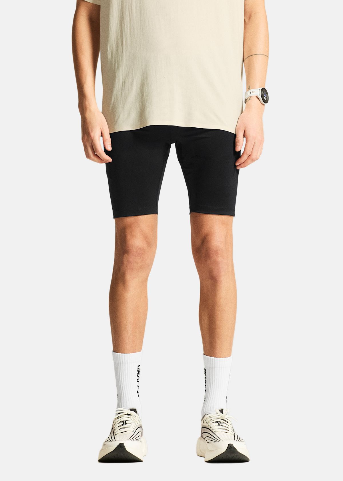 ESSENCE SHORT TIGHTS 3 M |  - sv-se - herr - klader - byxor - tights - traningstights - traningstights-korta | Padelspecialisterna