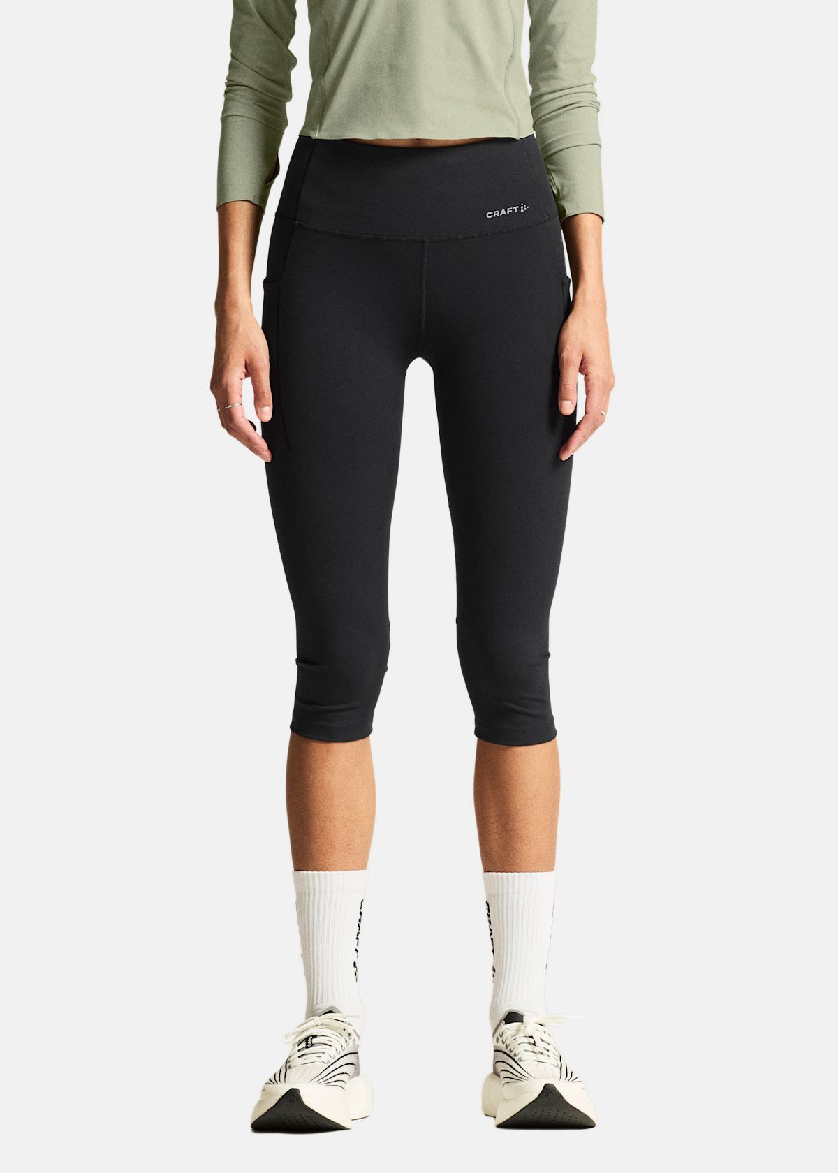 ESSENCE CAPRI 3 W