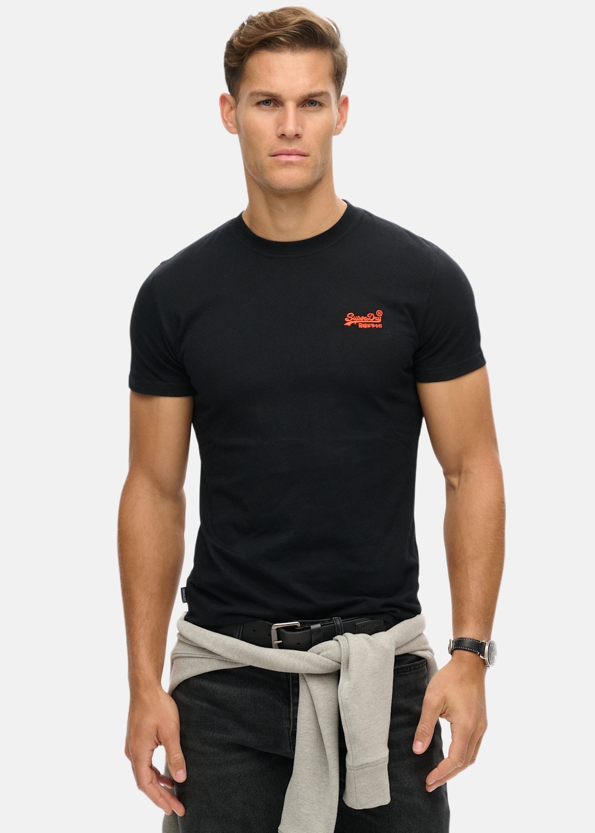 ESSENTIAL LOGO EMB TEE |  - sv-se - herr - klader - t-shirts-linnen - t-shirt-vardag-sport - kortarmad-t-shirt-vardag-sport | Padelspecialisterna