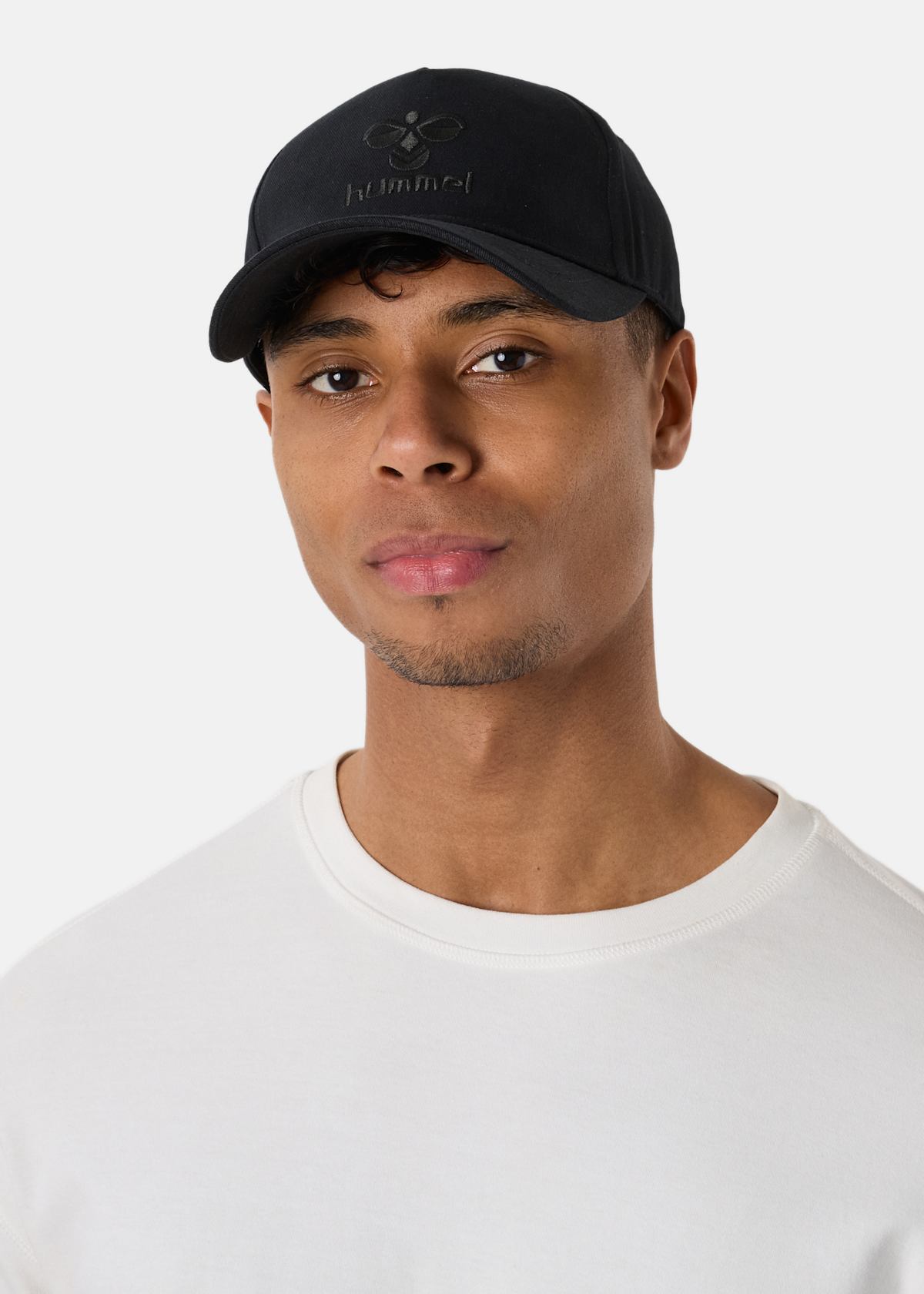 hmlBASEBALL CAP BEE EMBROIDERY |  - sv-se - dam - klader - accessoarer - kepsar-hattar - casual-streetkepsar | Padelspecialisterna