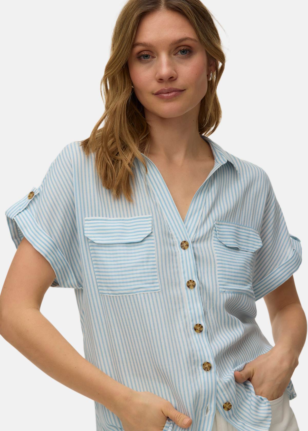 VMBUMPY SS SHIRT WVN NOOS |  - sv-se - dam - klader - toppar-linnen - blus - kortarmade-blusar | Padelspecialisterna