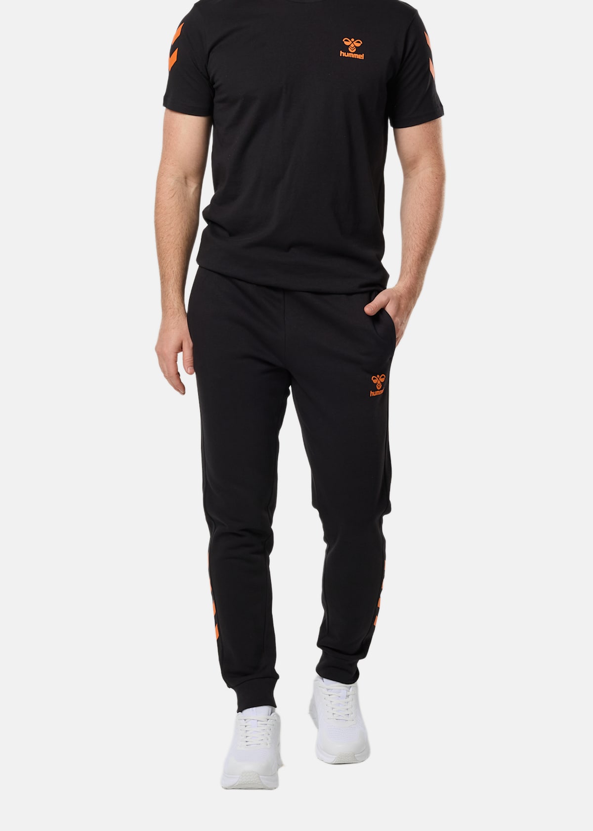 hmlFUTURE SWEAT PANTS |  - sv-se - herr - klader - byxor - tranings-mjukis-vindbyxor - sweatpants-mjukisbyxor | Padelspecialisterna